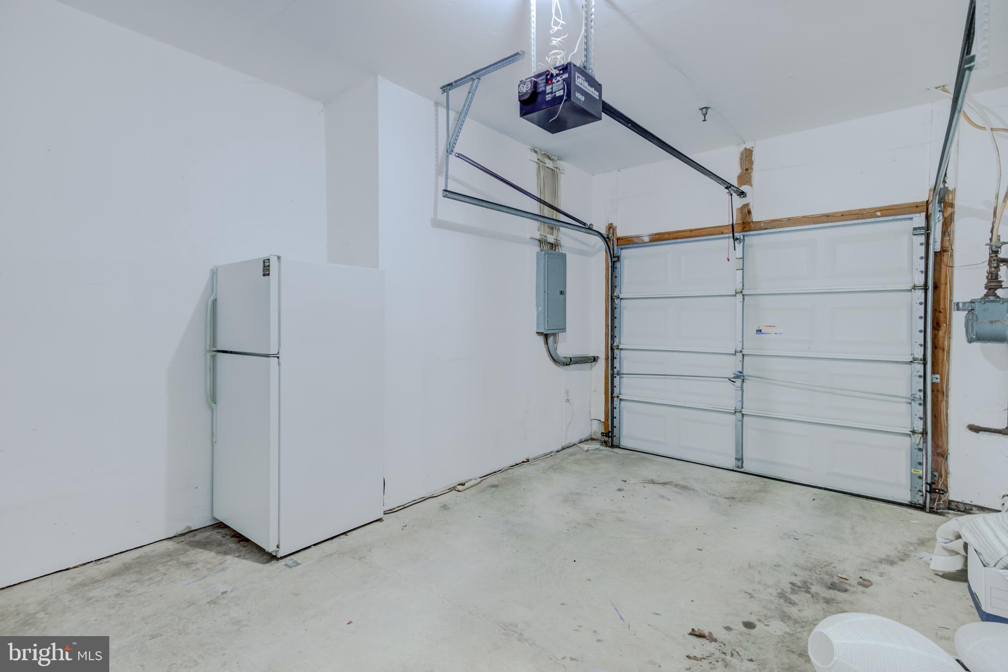 JEFFERSON PARK - Residential Lease