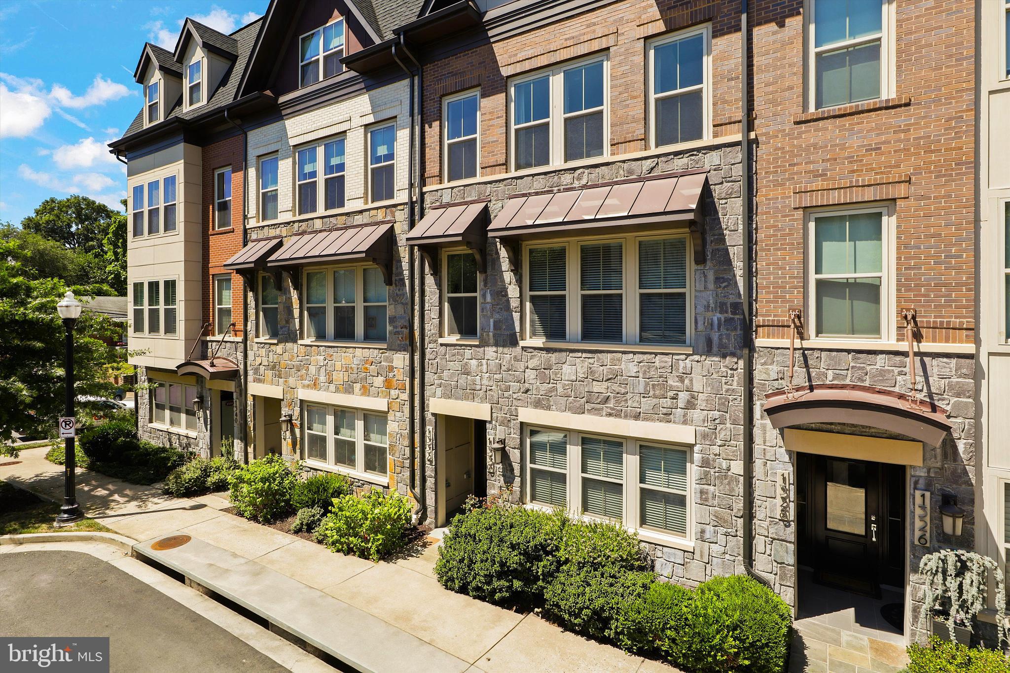 CARVER PLACE - Residential