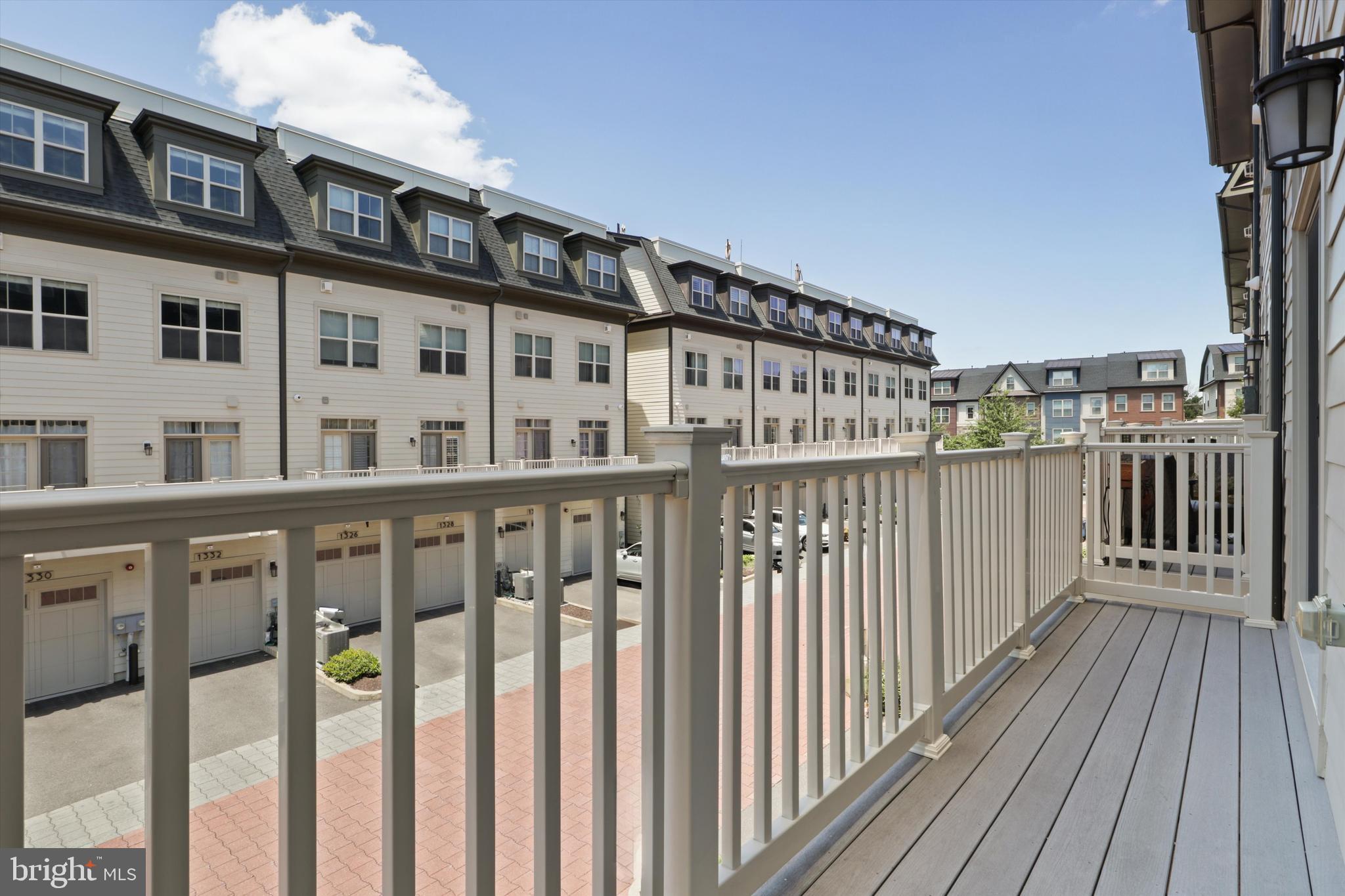 CARVER PLACE - Residential