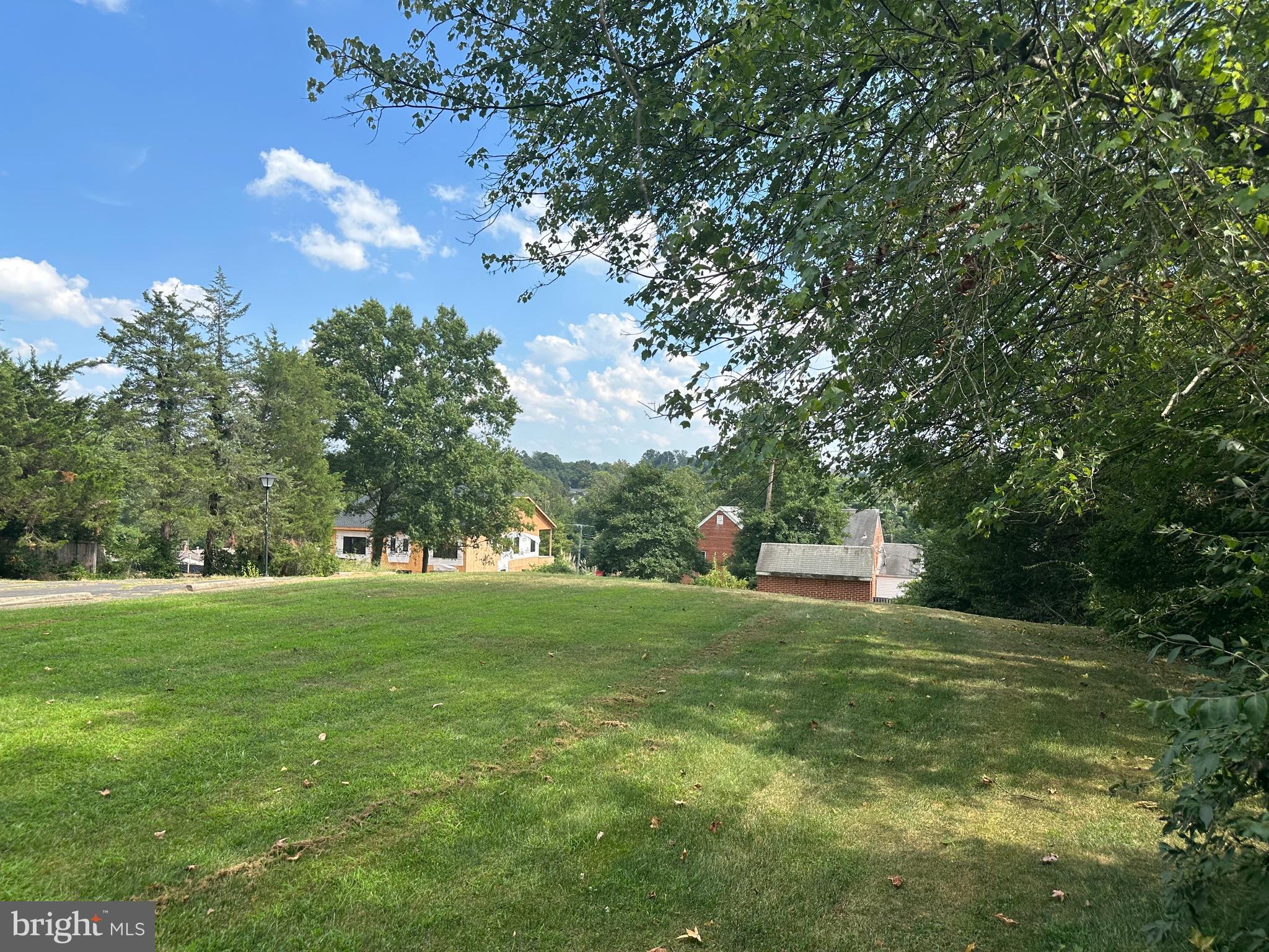 HAPPY VALLEY - Residential