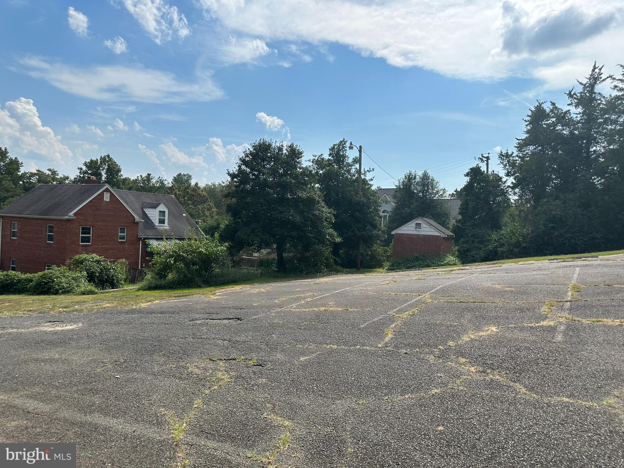 HAPPY VALLEY - Residential