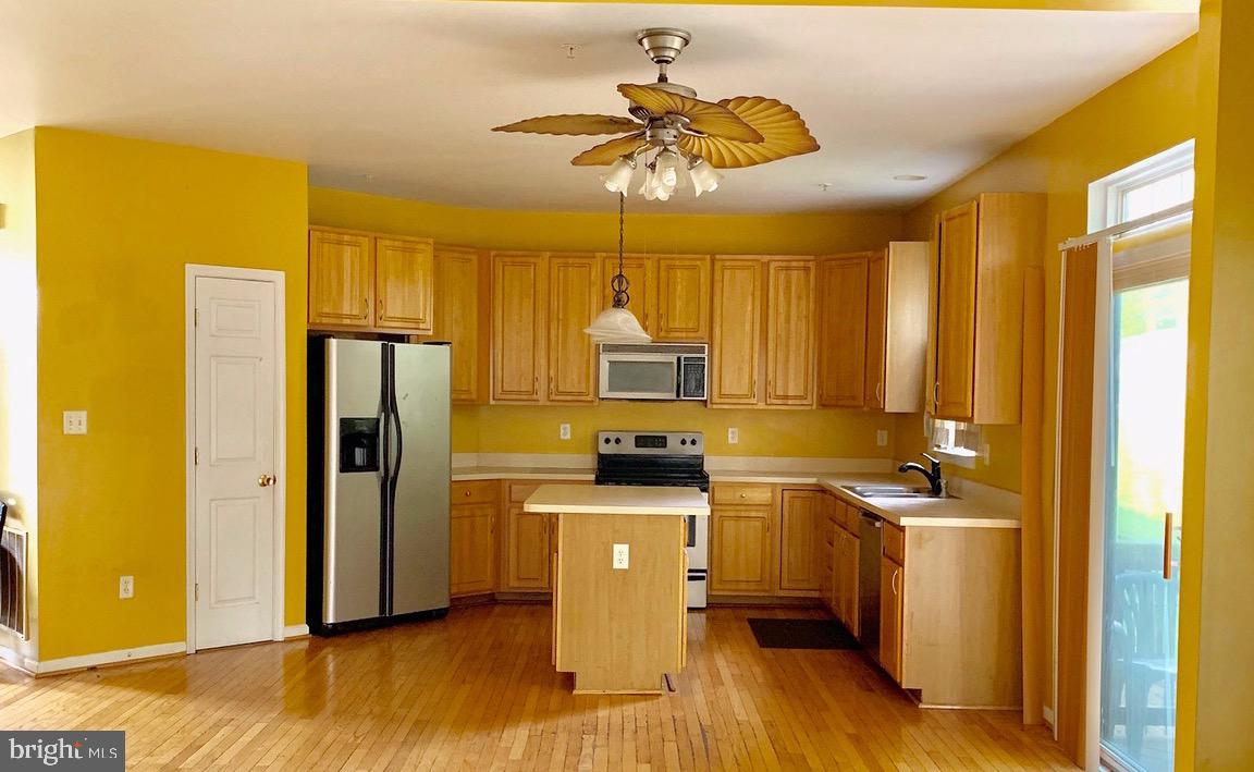 SIMMONS ACRES-ADDN - Residential