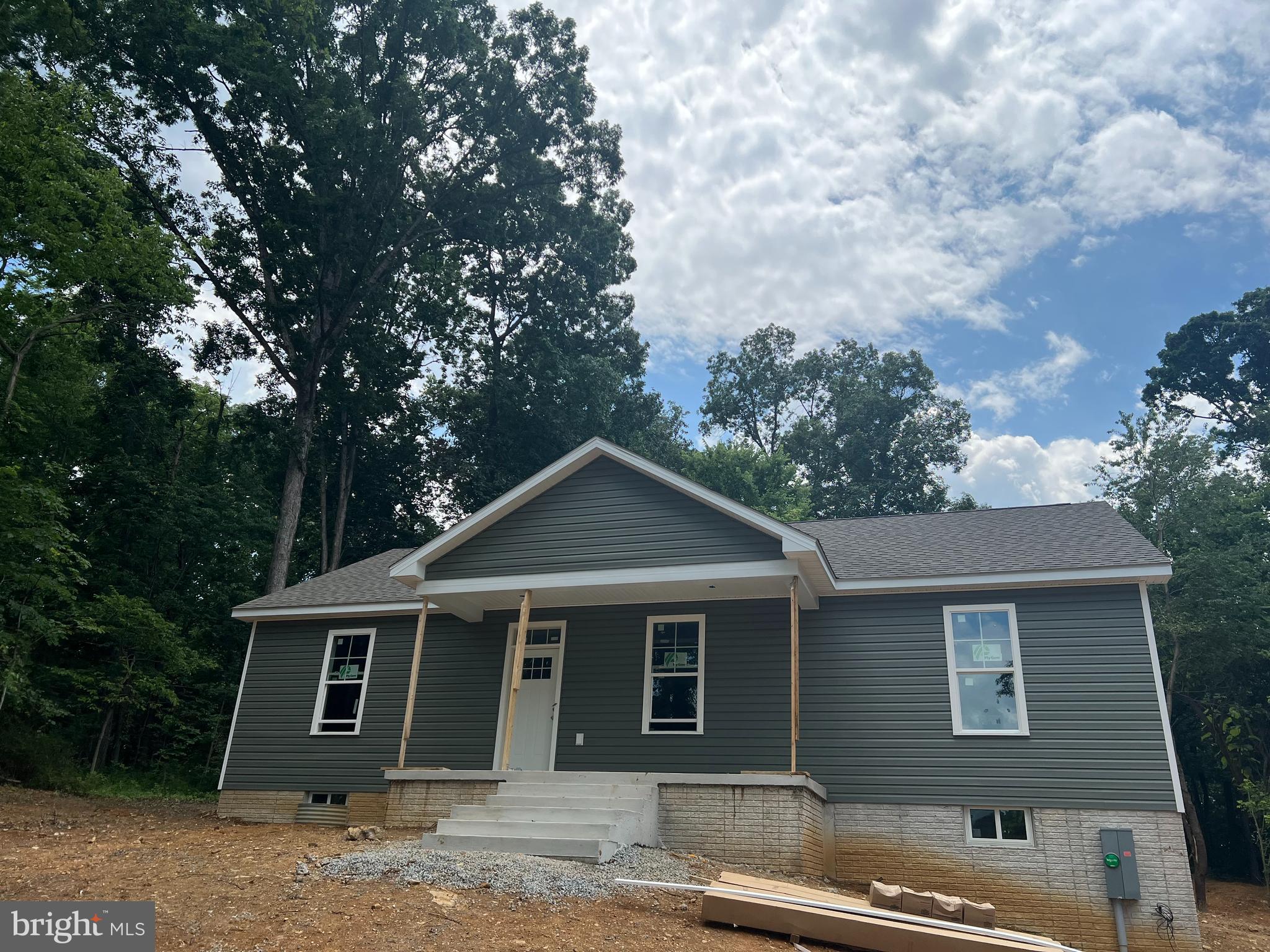 1350 WHITMER ROAD