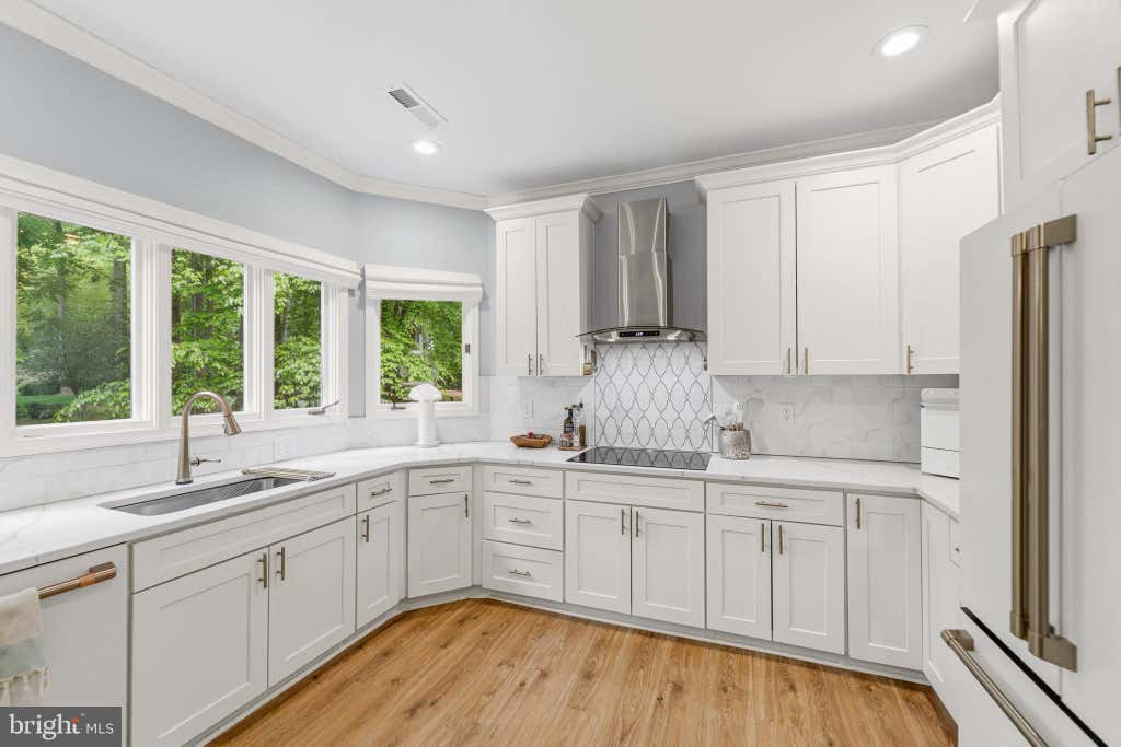 Photo of 7001 Kodiak Court, MANASSAS, VA 20111 (MLS # VAPW2126058)