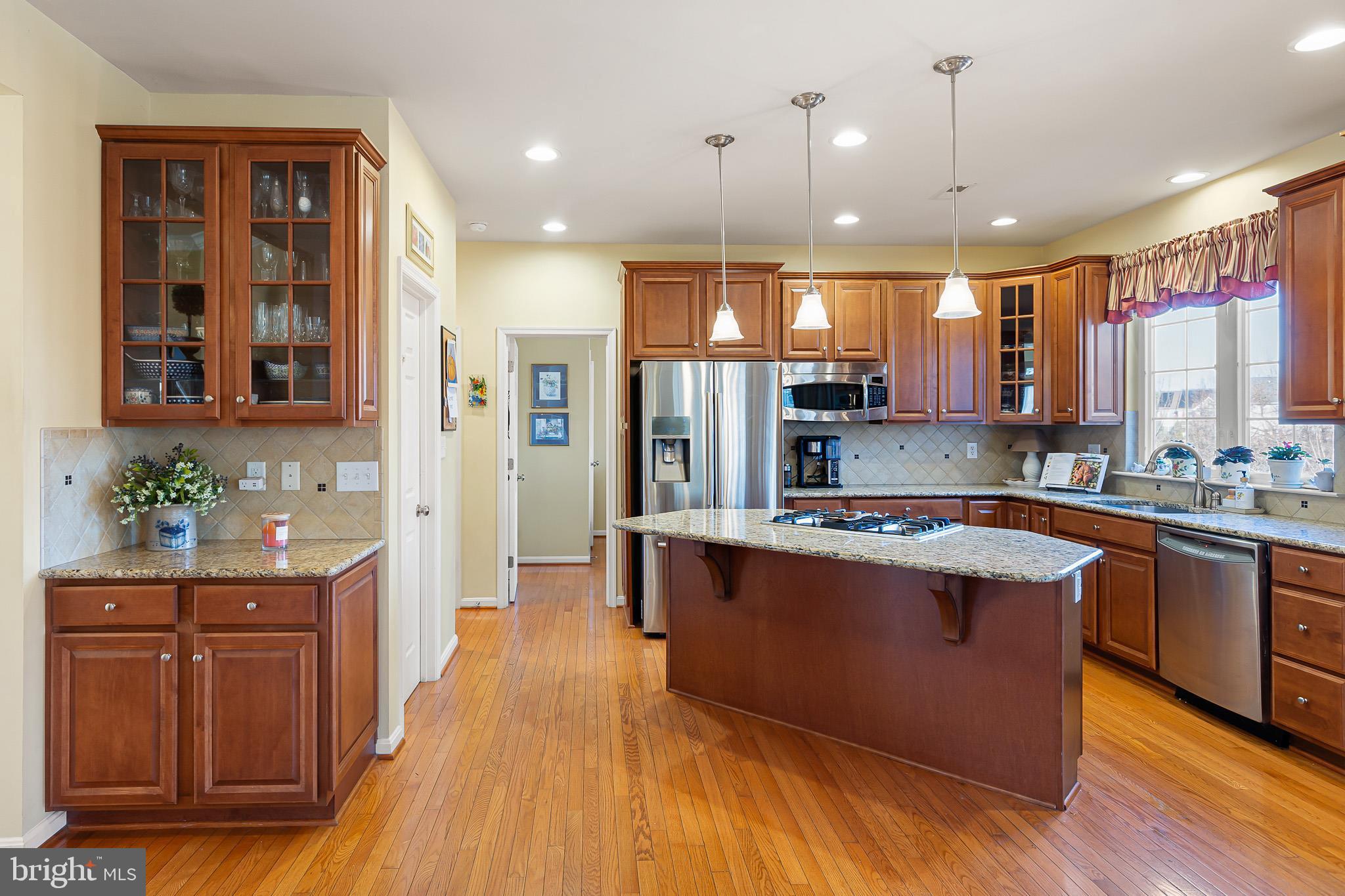 SHANNON COVE - Residential