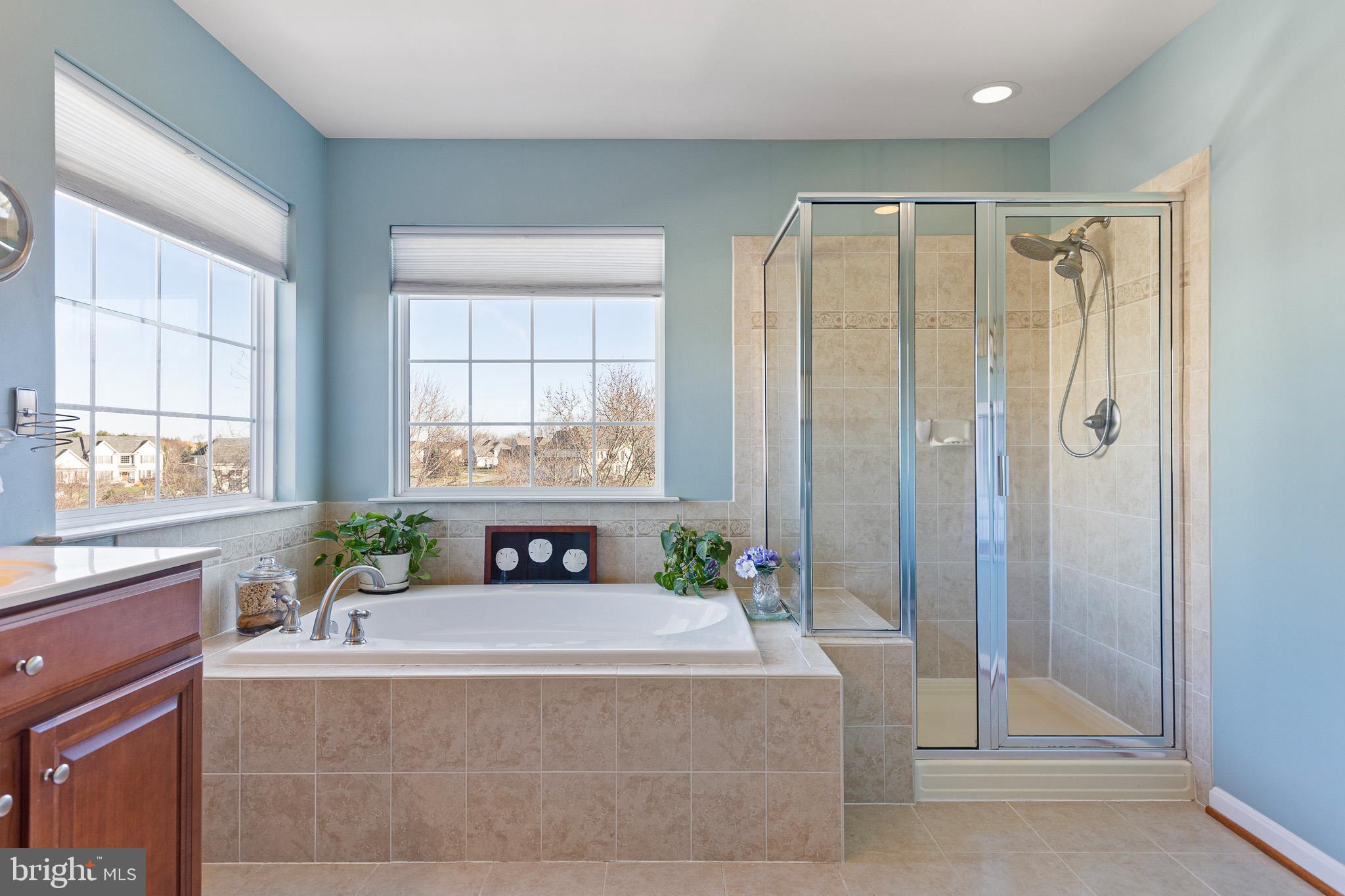 SHANNON COVE - Residential