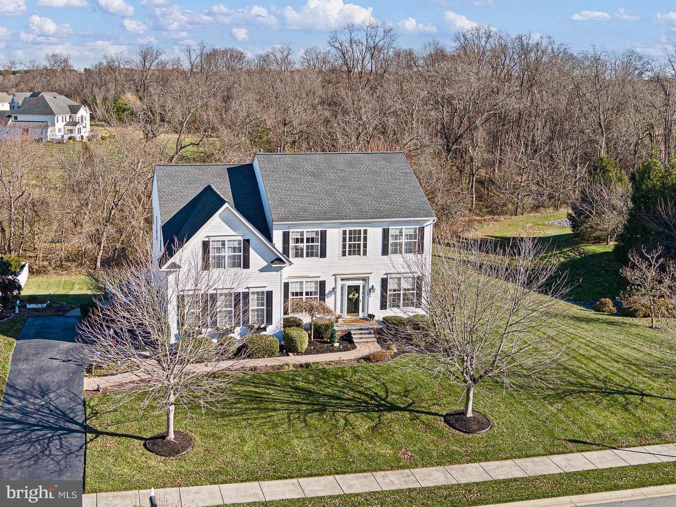 SHANNON COVE - Residential