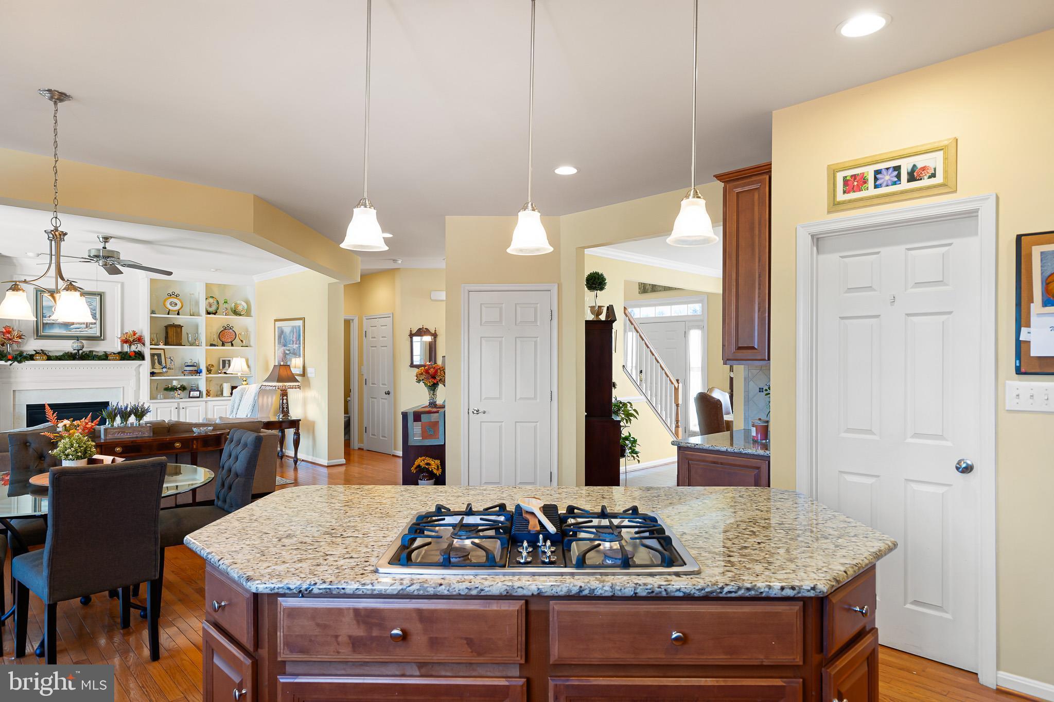 SHANNON COVE - Residential