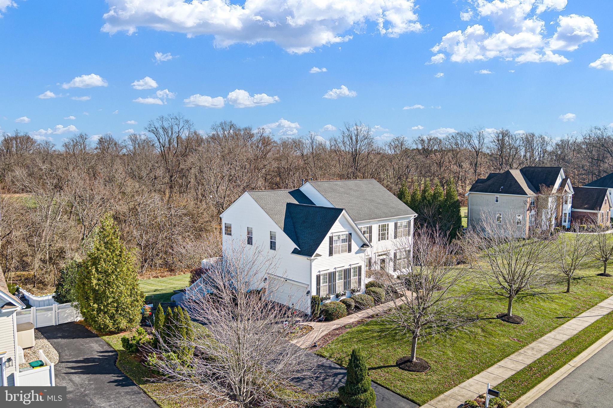 SHANNON COVE - Residential