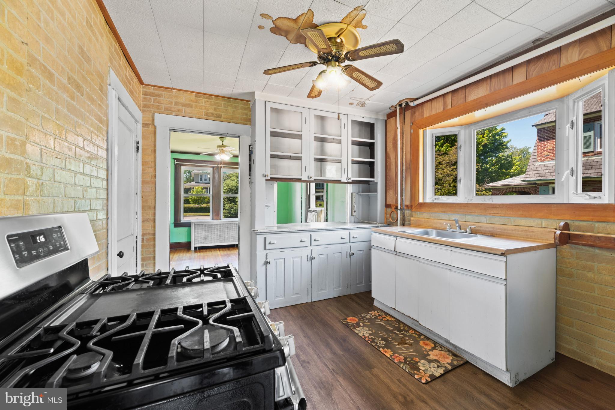 OAK FOREST - Residential
