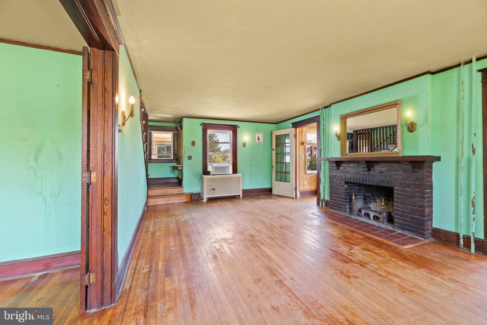 OAK FOREST - Residential