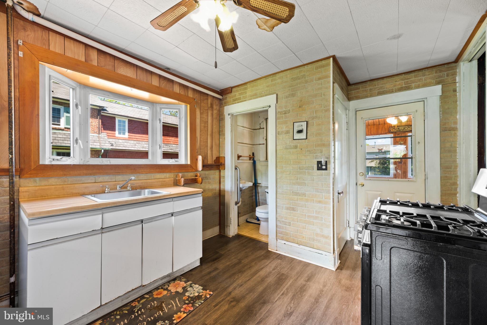 OAK FOREST - Residential