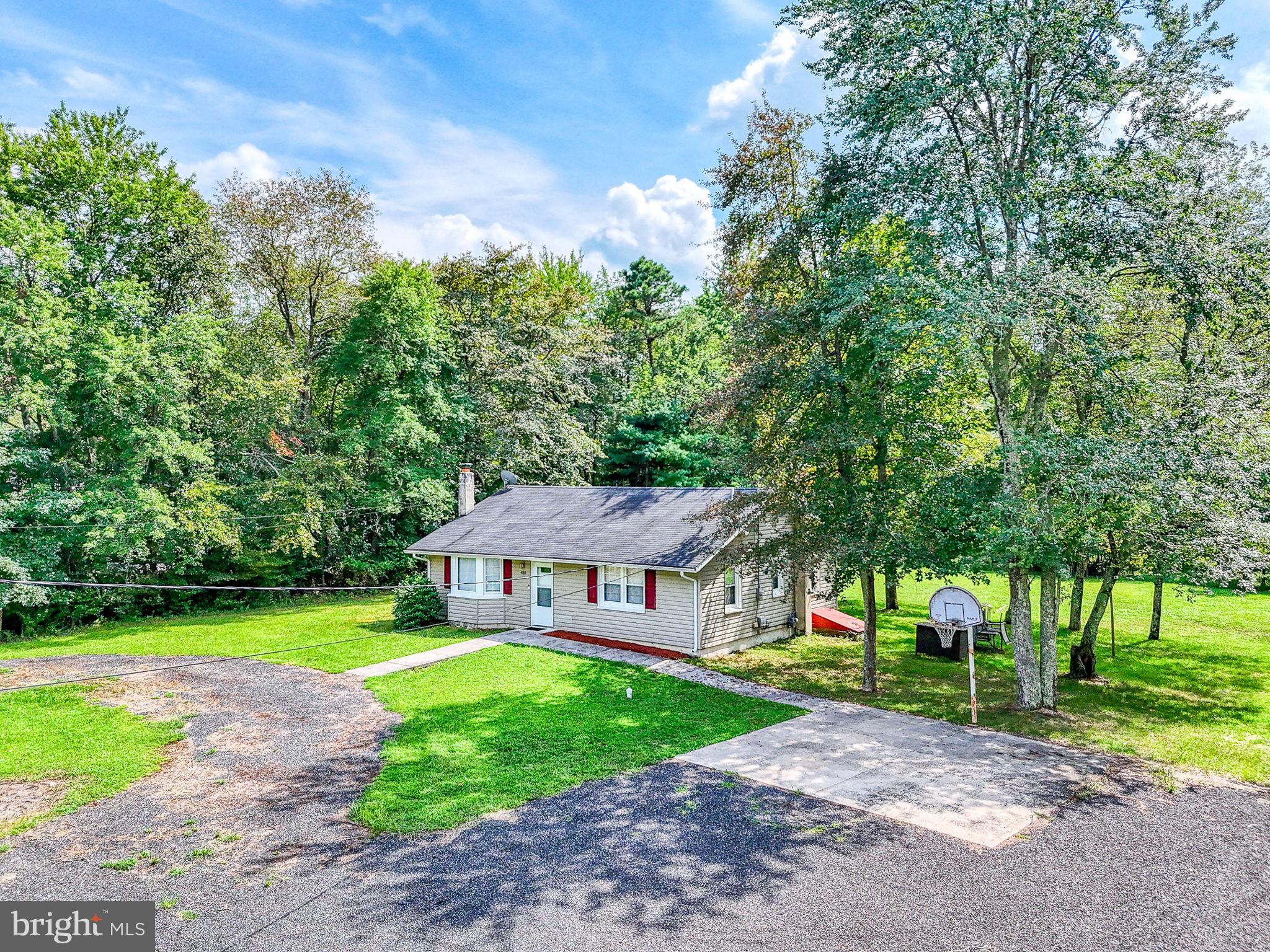 410 LAKEHURST ROAD