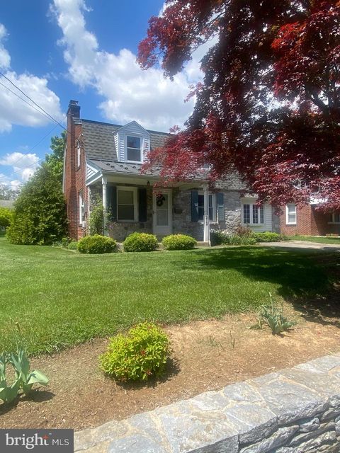 Photo of 212 Penn Avenue, EPHRATA, PA 17522 (MLS # PALA2069720)
