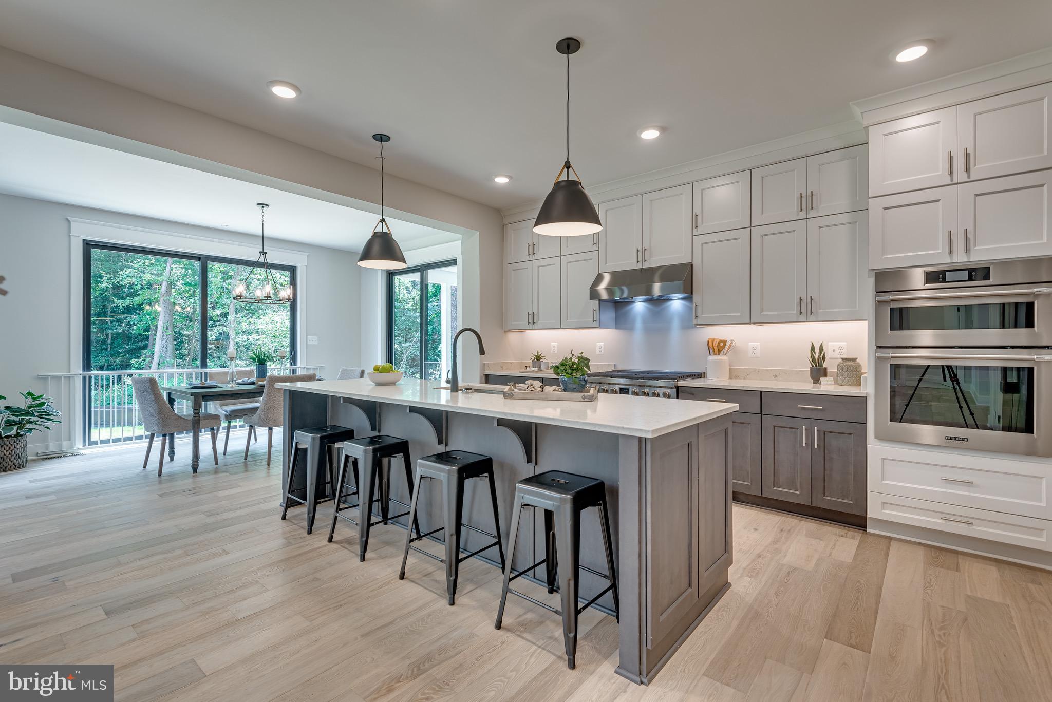 HOMESTEAD ON THE SEVERN - Residential