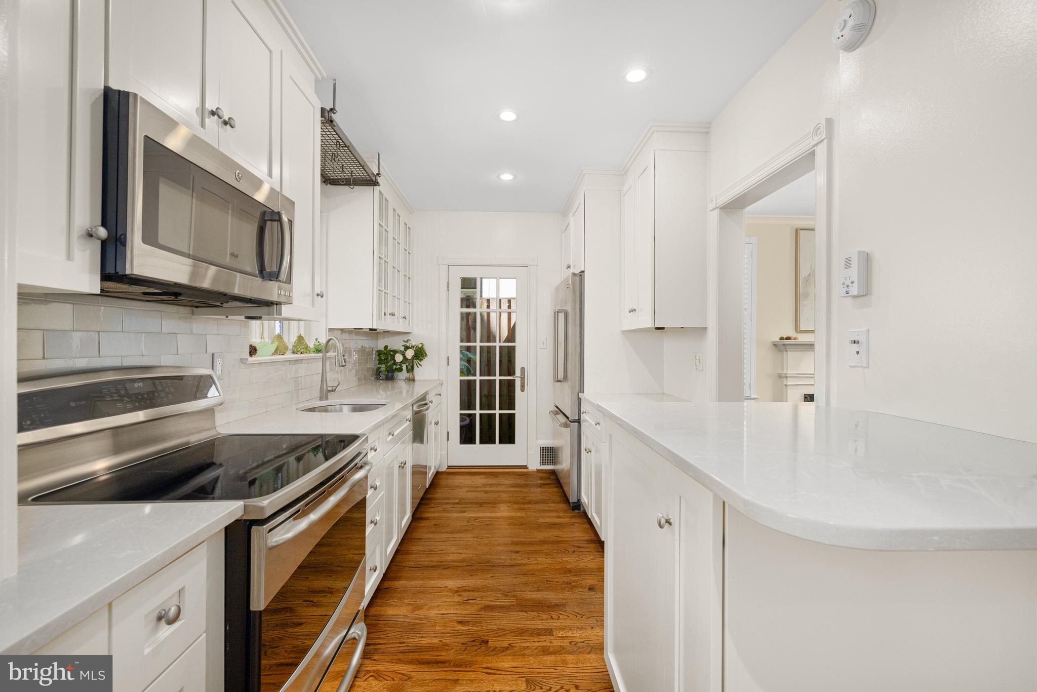 5143 MACOMB STREET NW