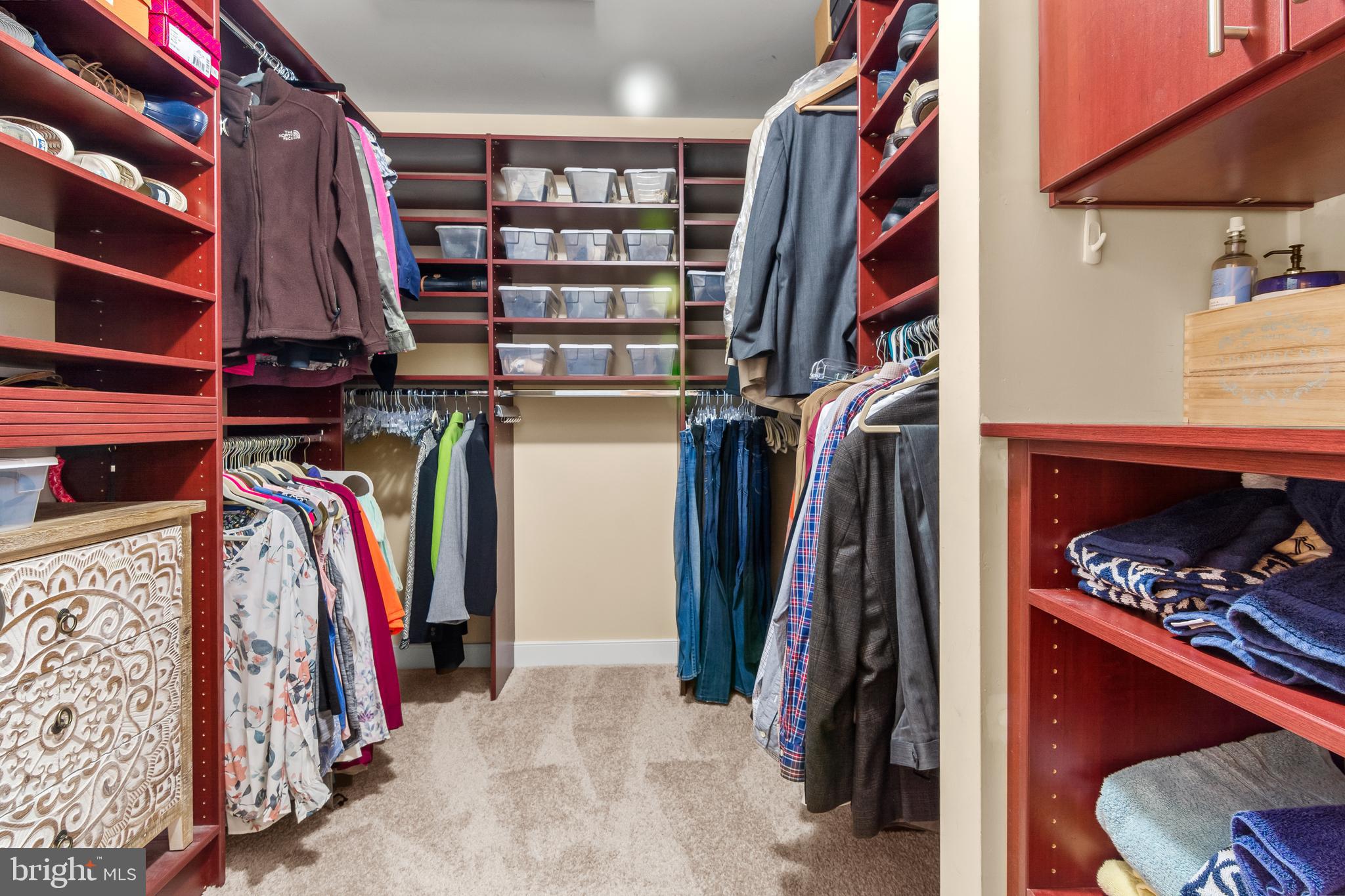 HUNT VALLEY OVERLOOK - Residential