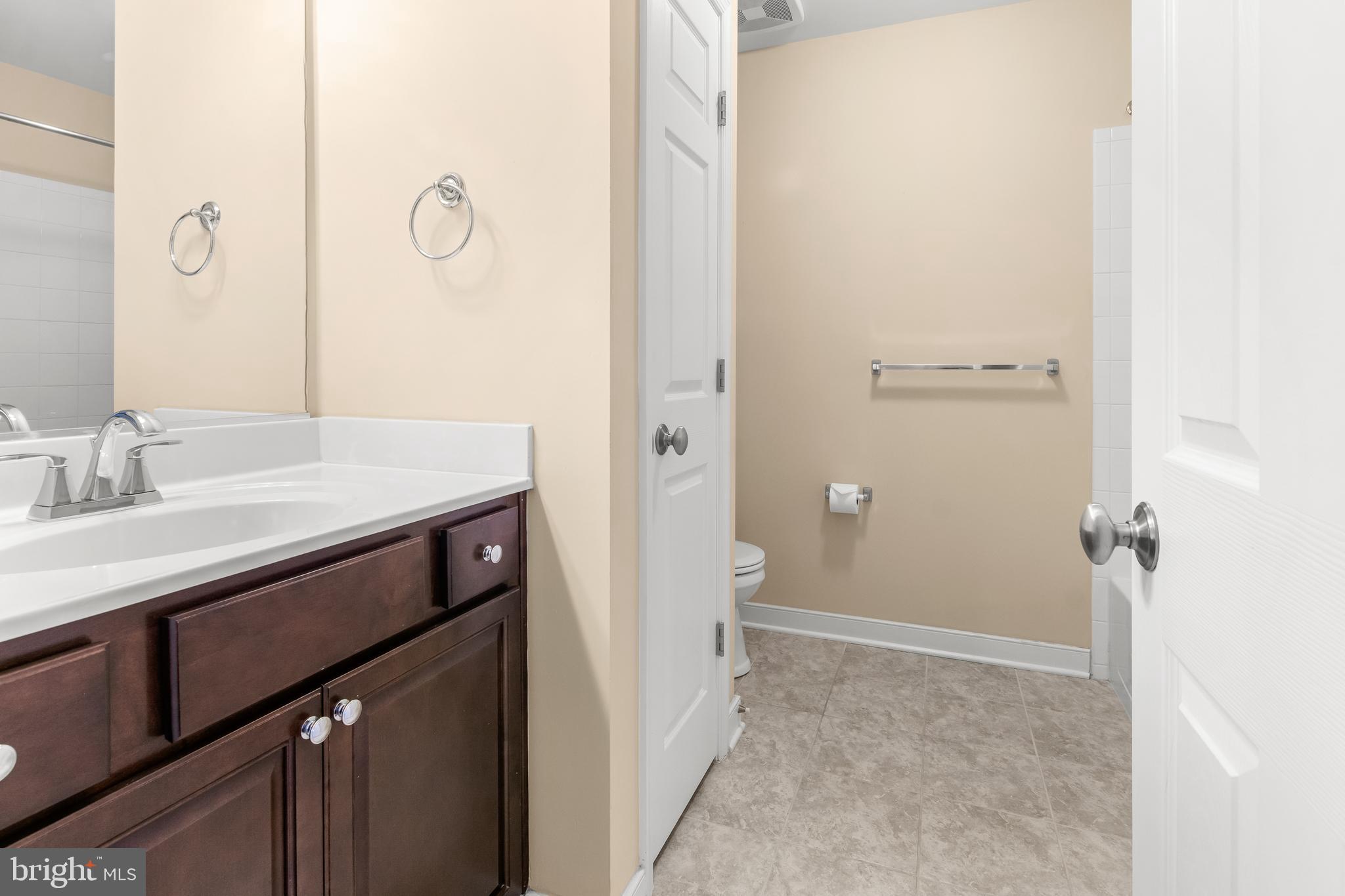 HUNT VALLEY OVERLOOK - Residential