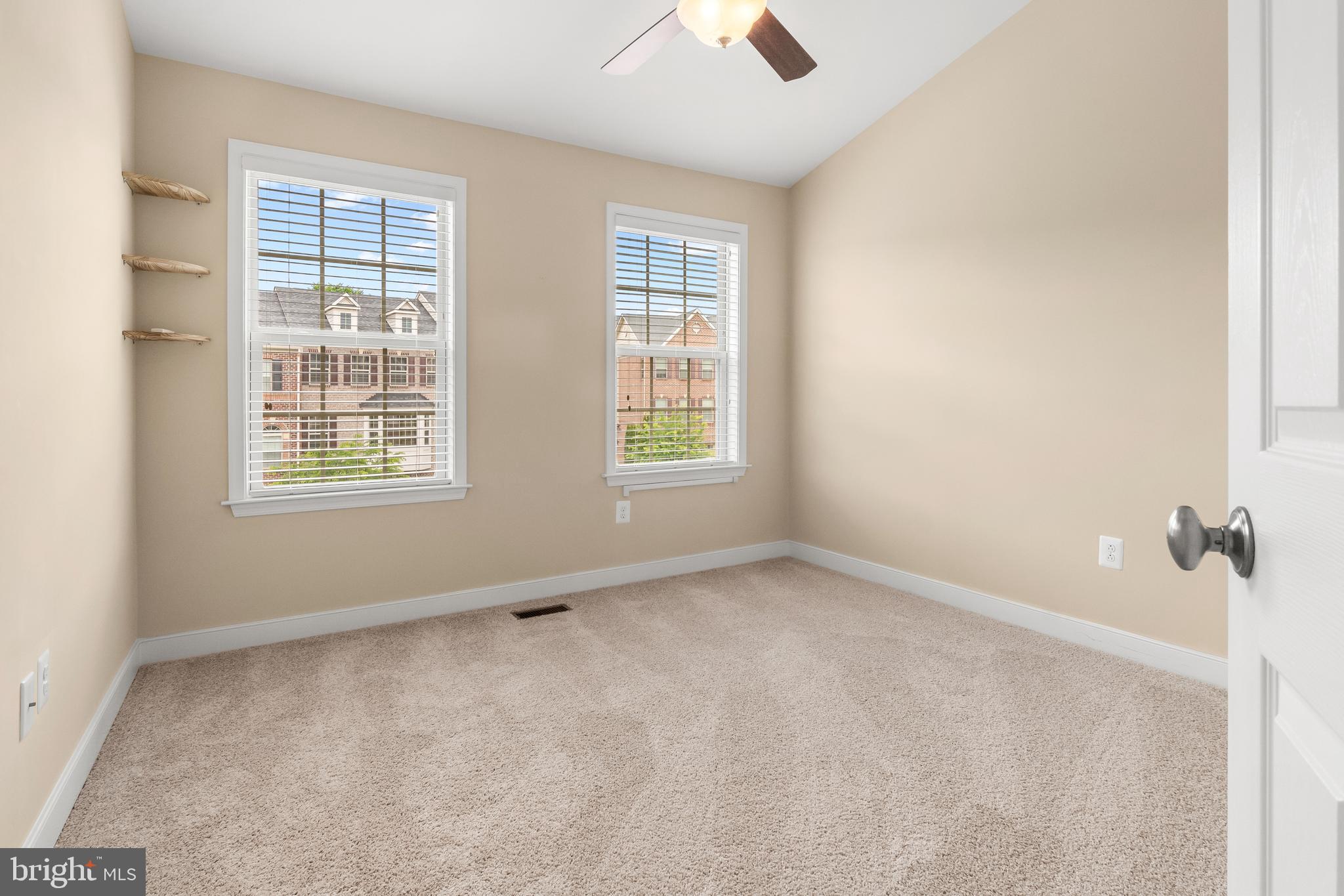 HUNT VALLEY OVERLOOK - Residential