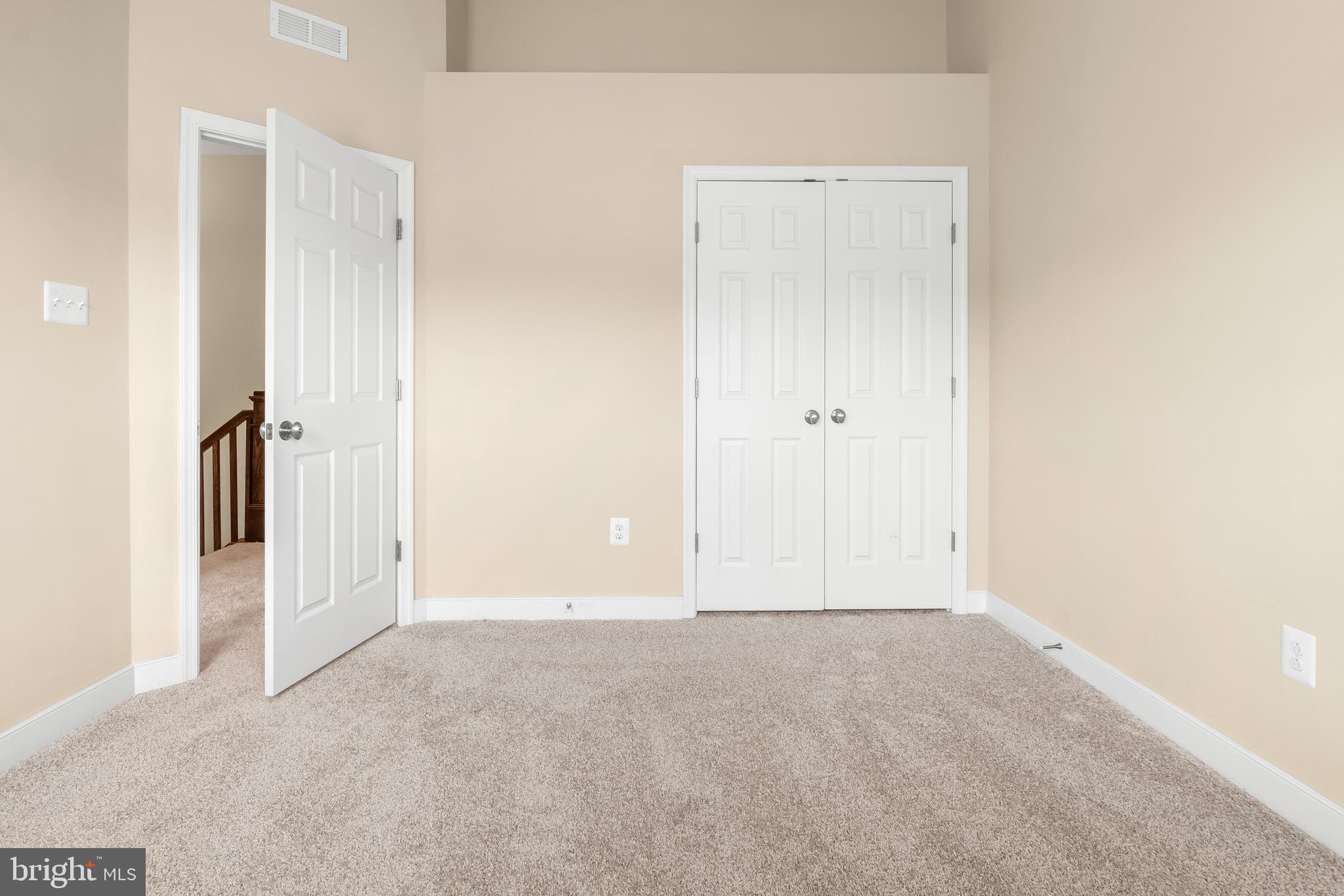 HUNT VALLEY OVERLOOK - Residential