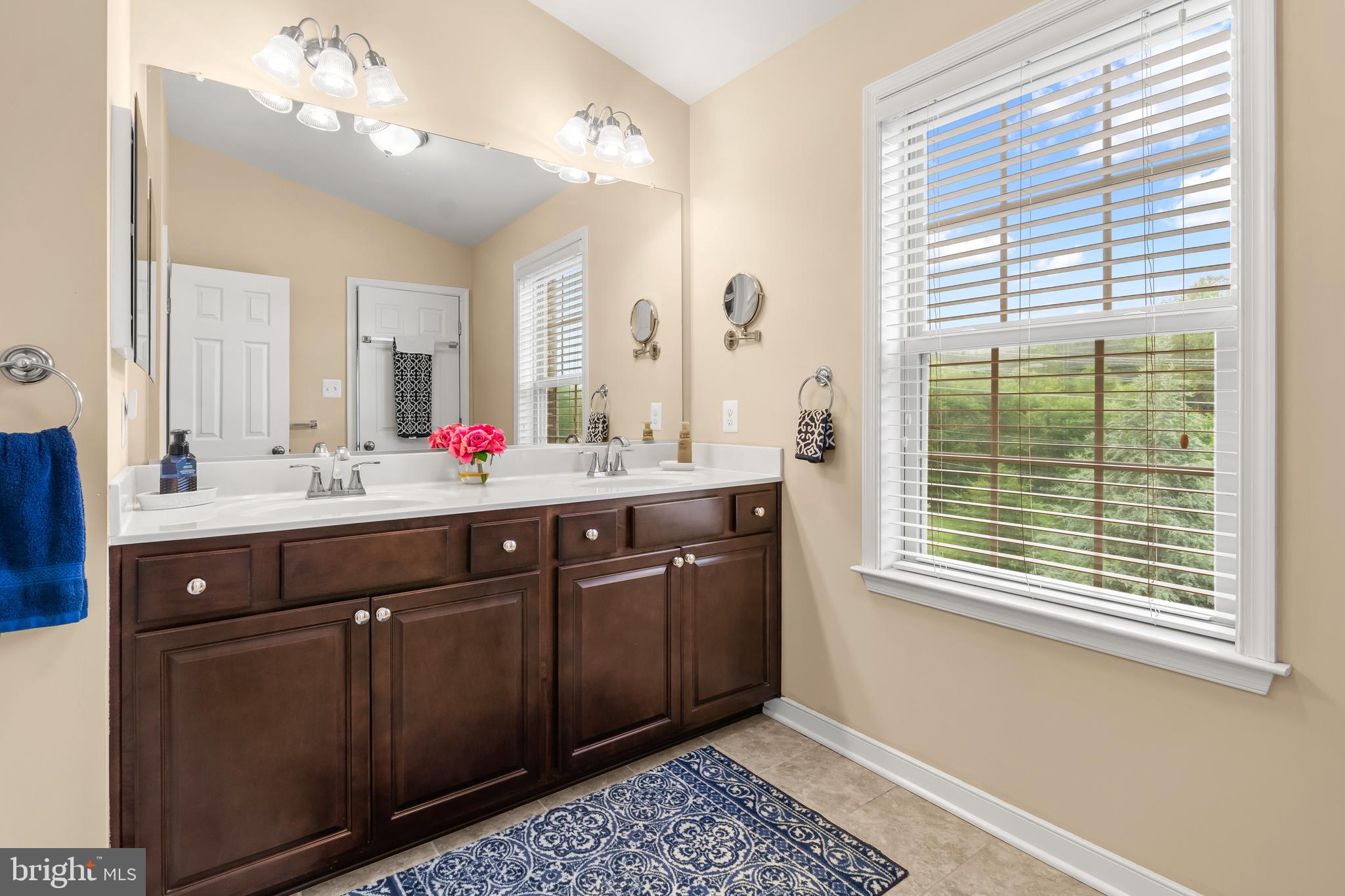 HUNT VALLEY OVERLOOK - Residential