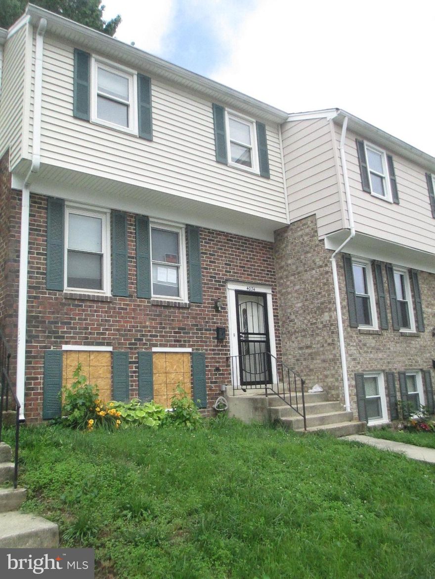 Opportunity awaits at this perfectly located town home in the always popular Hanson Oaks. Home needs considerable work but is convenient to the Metro, Route 50 and shopping.  Use your imagination! Sold strictly as-is. Seller will only consider cash or renovation financing. Buyer to pay all transfer and recordation taxes.