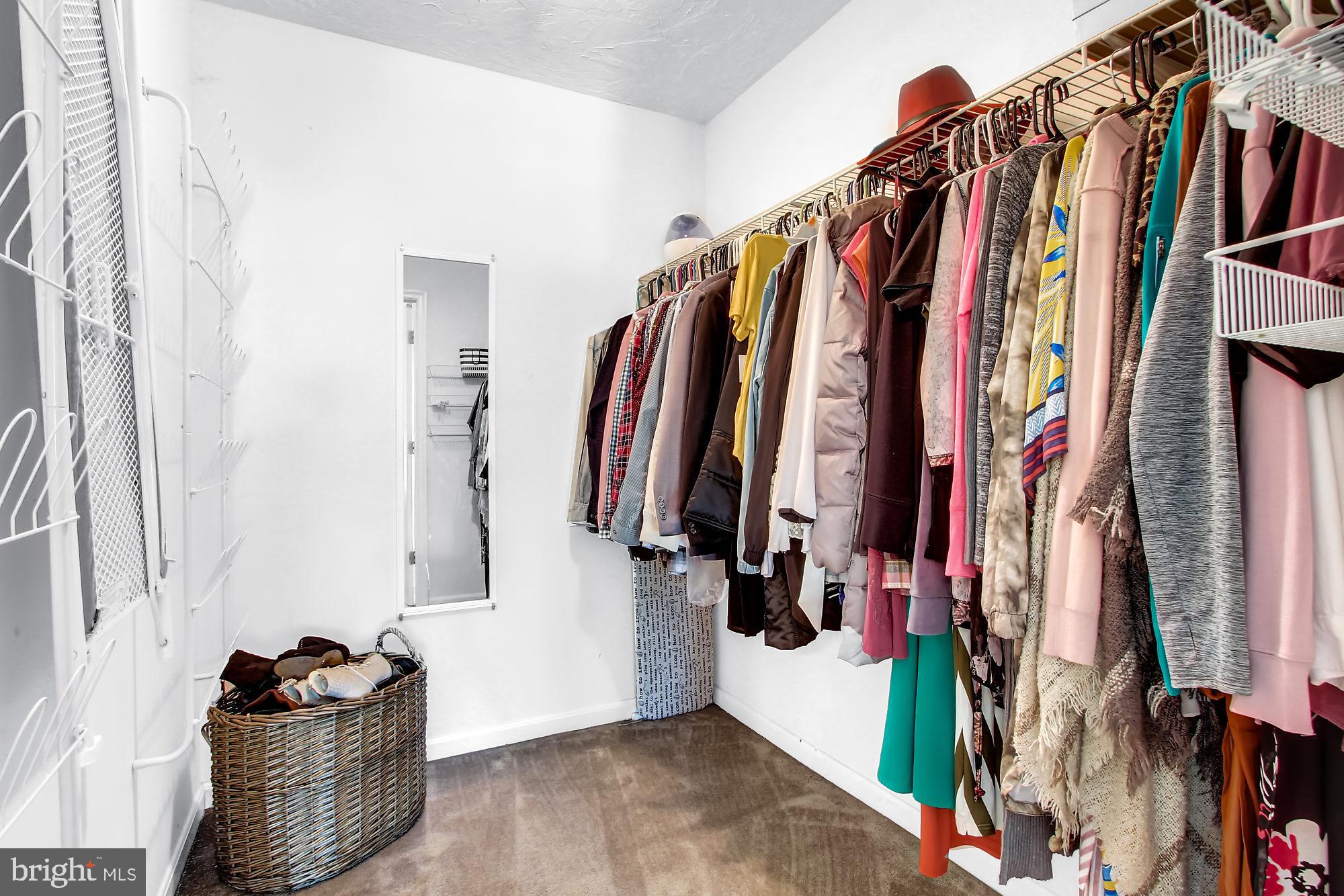 BOULEVARD COMMONS - Residential