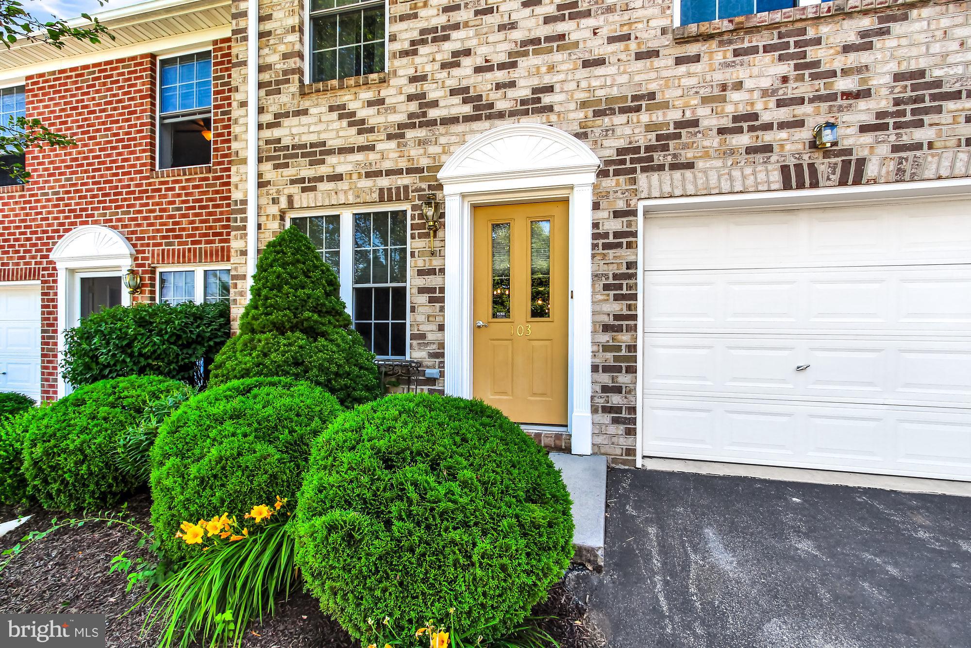 BOULEVARD COMMONS - Residential