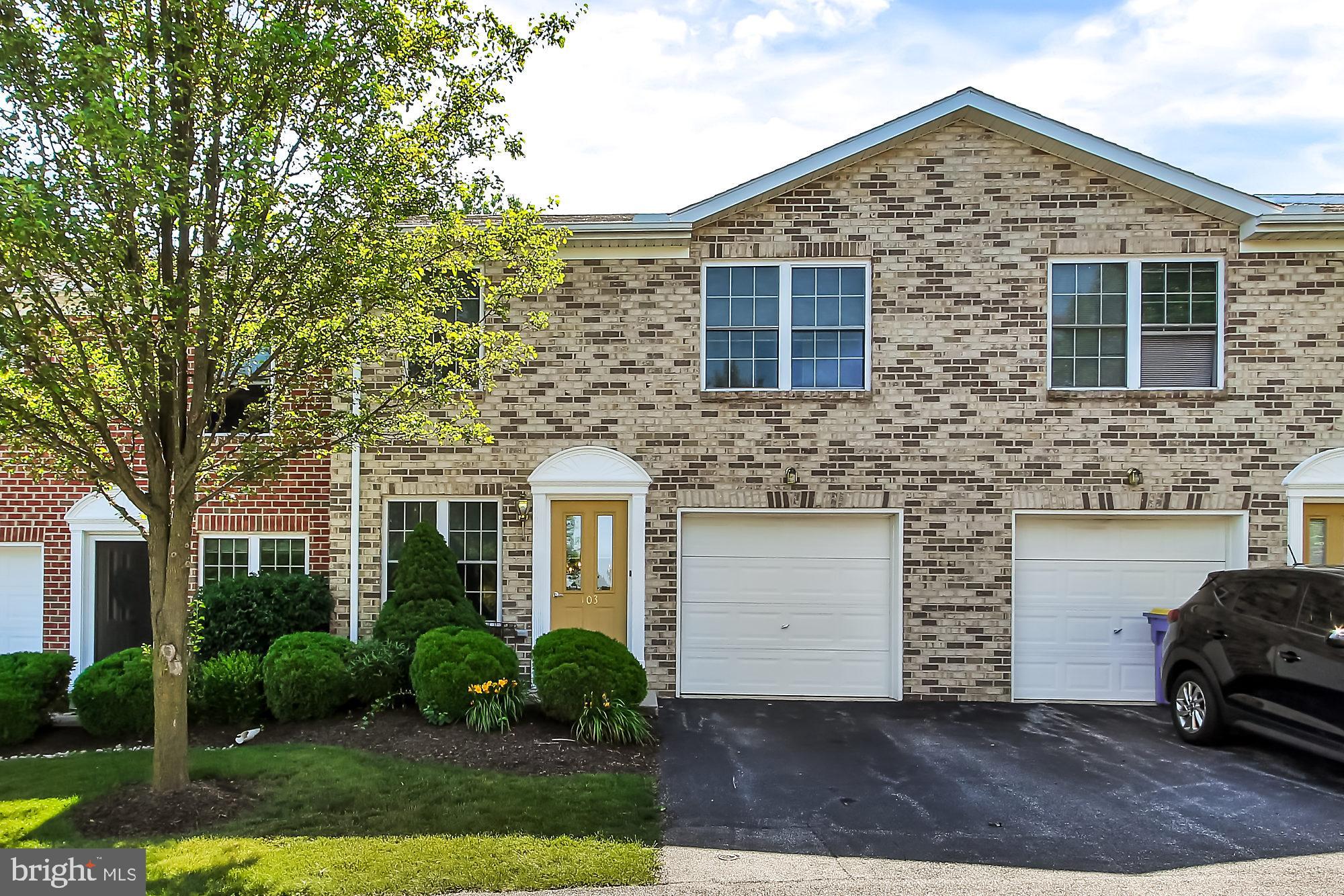 BOULEVARD COMMONS - Residential