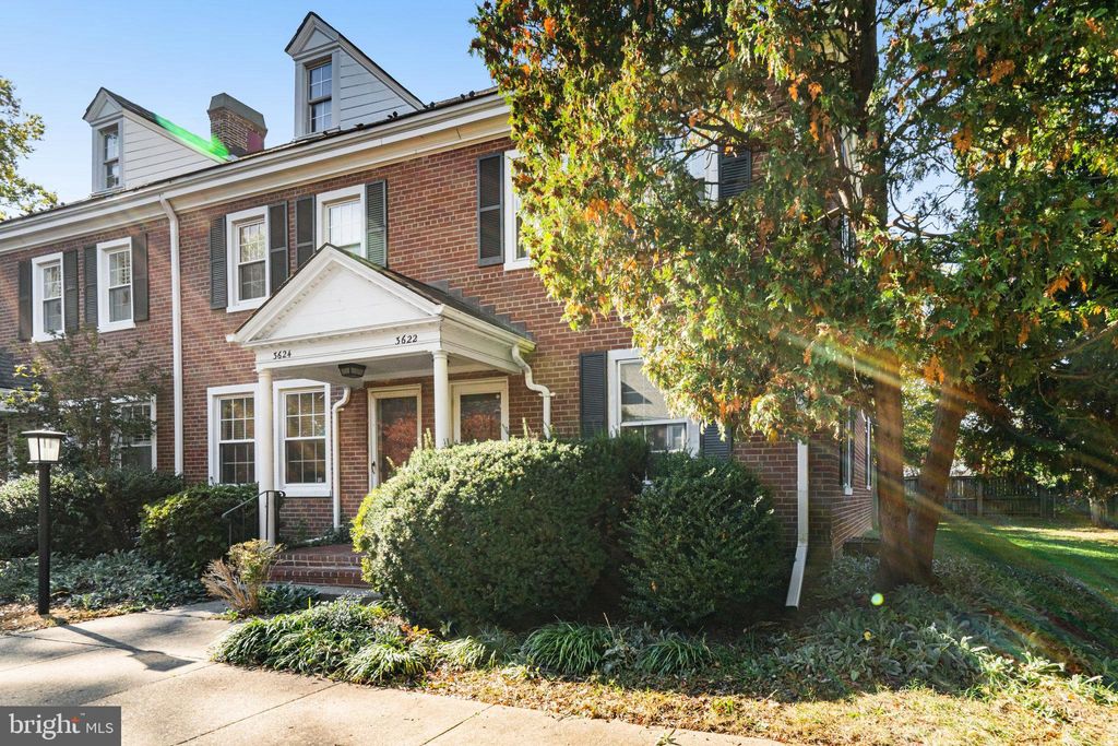 Photo of 3622 S Taylor Street, ARLINGTON, VA 22206 (MLS # VAAR2065390)