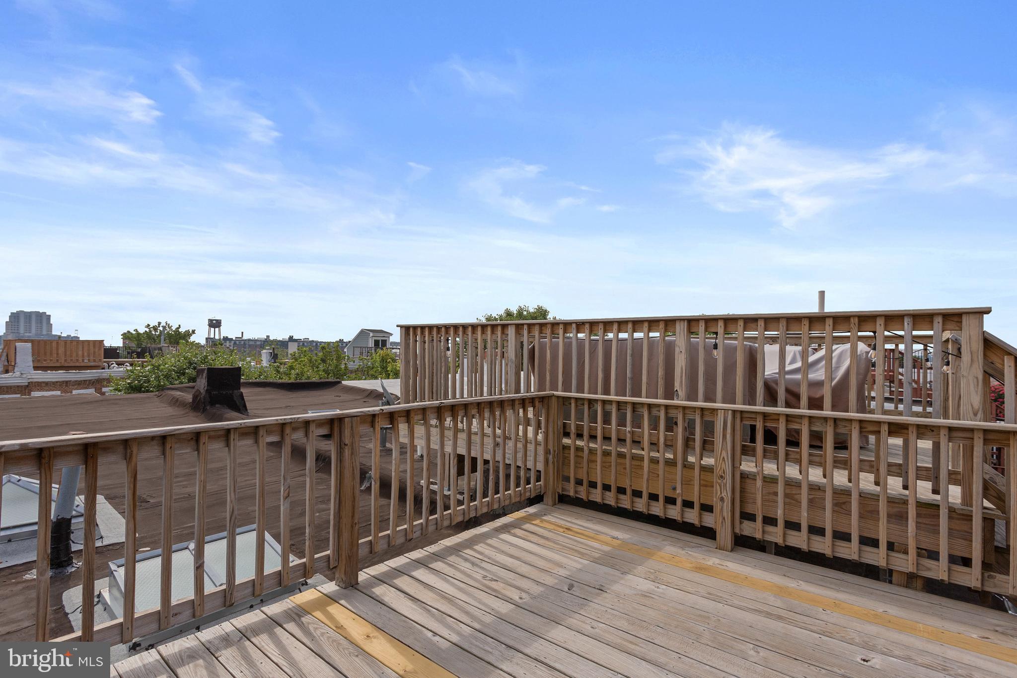 RIVERSIDE - Residential