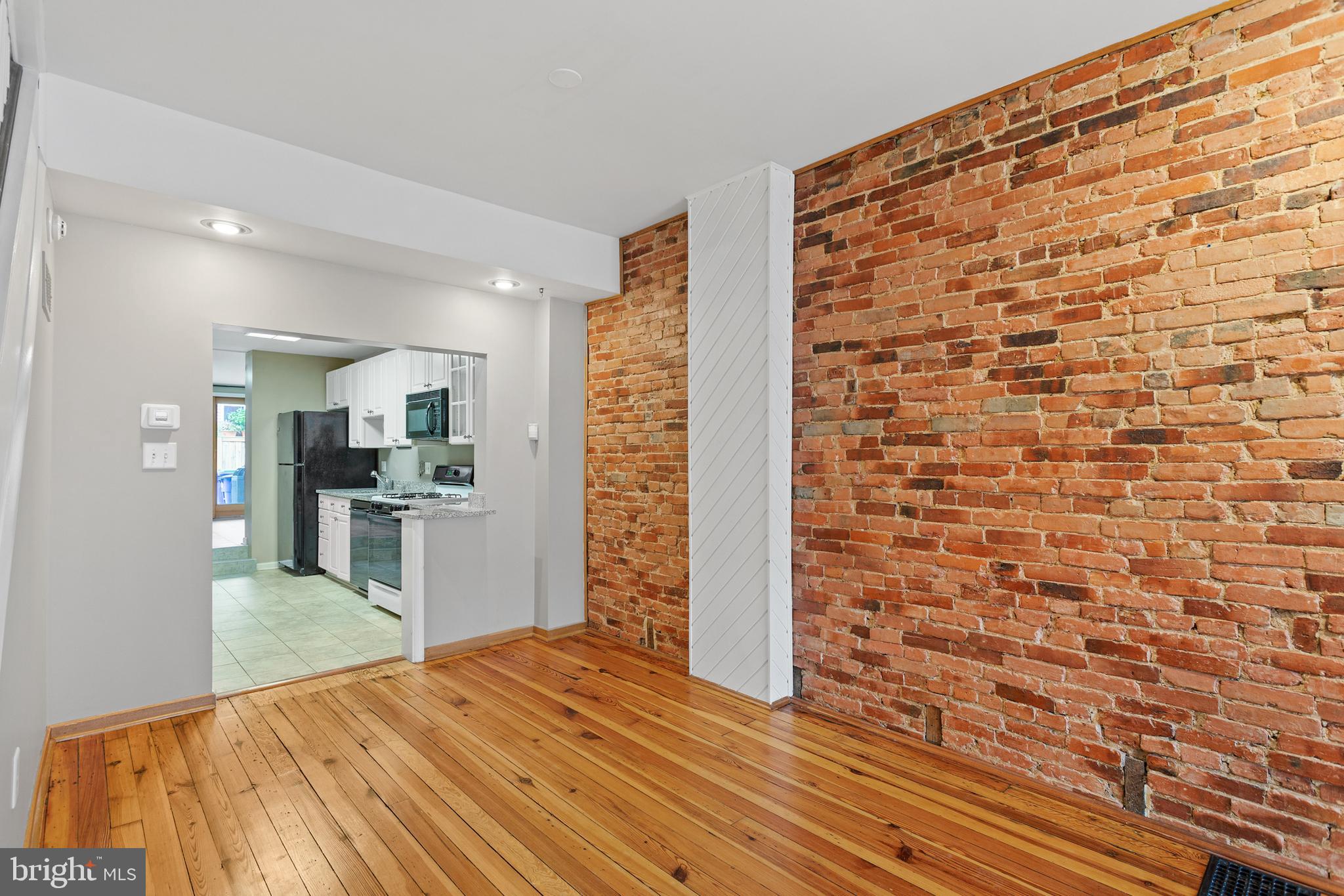 RIVERSIDE - Residential