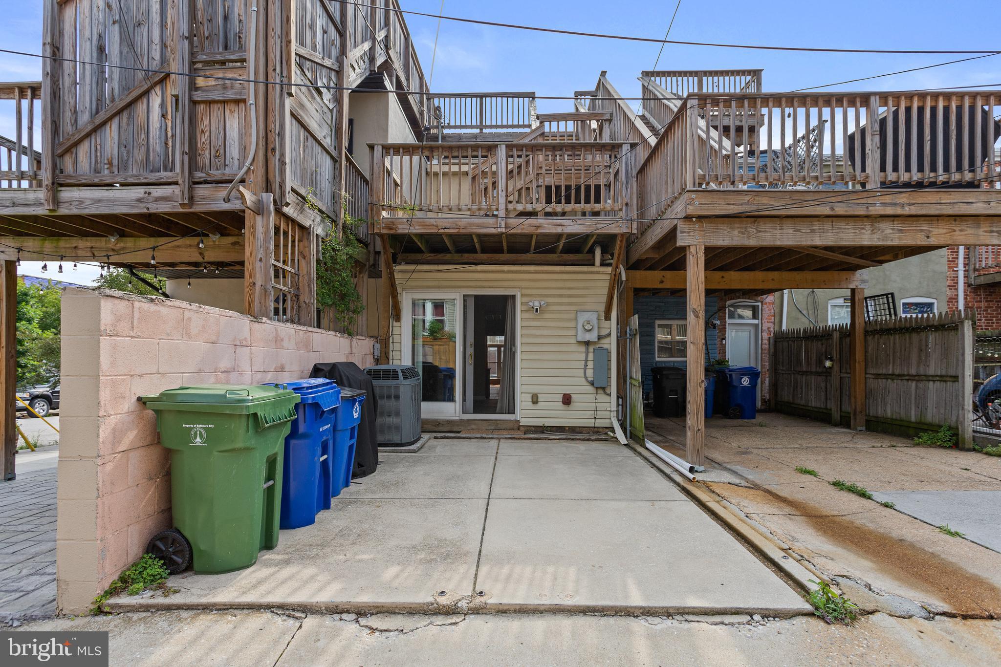 RIVERSIDE - Residential