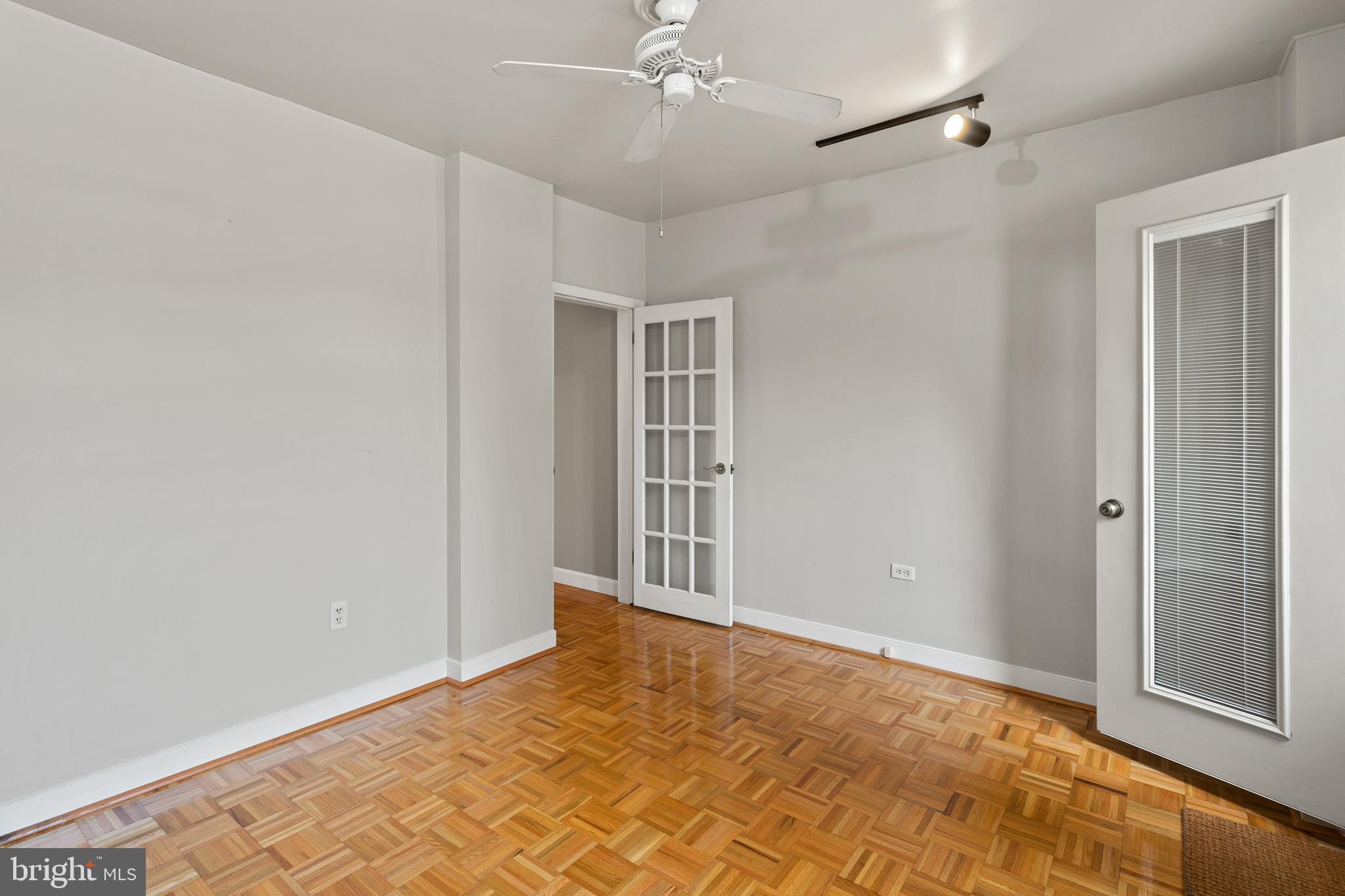 RIVERSIDE - Residential