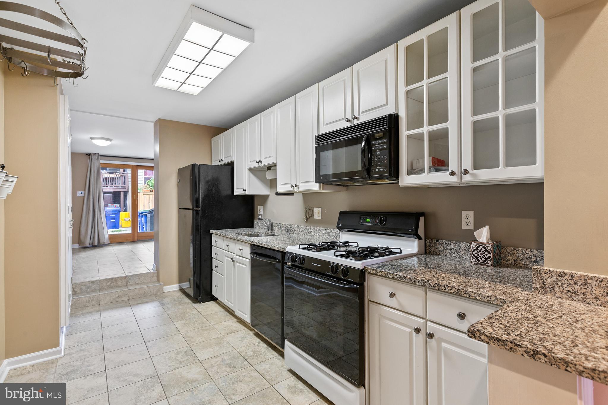 RIVERSIDE - Residential