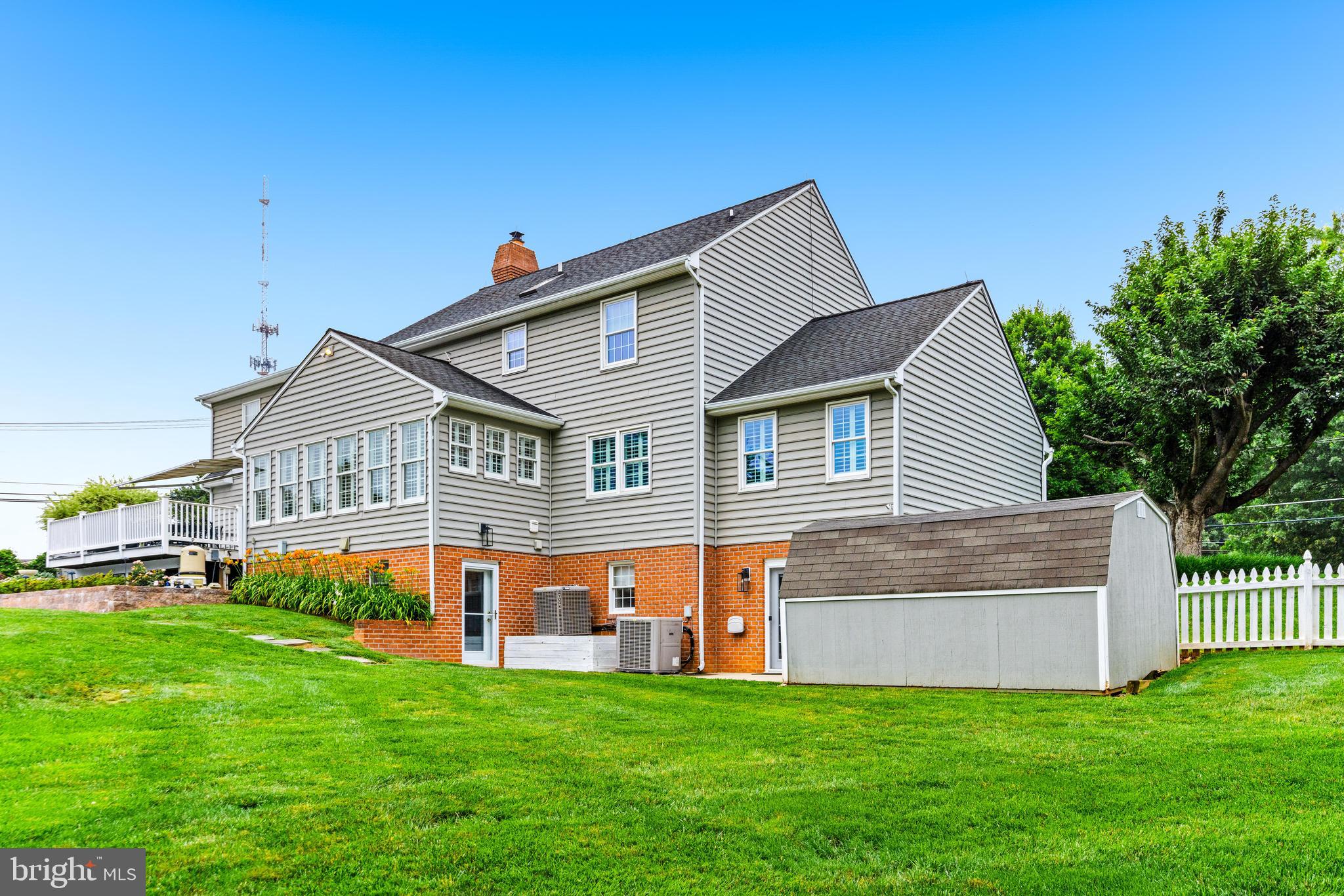 STANSBURY MANOR - Residential