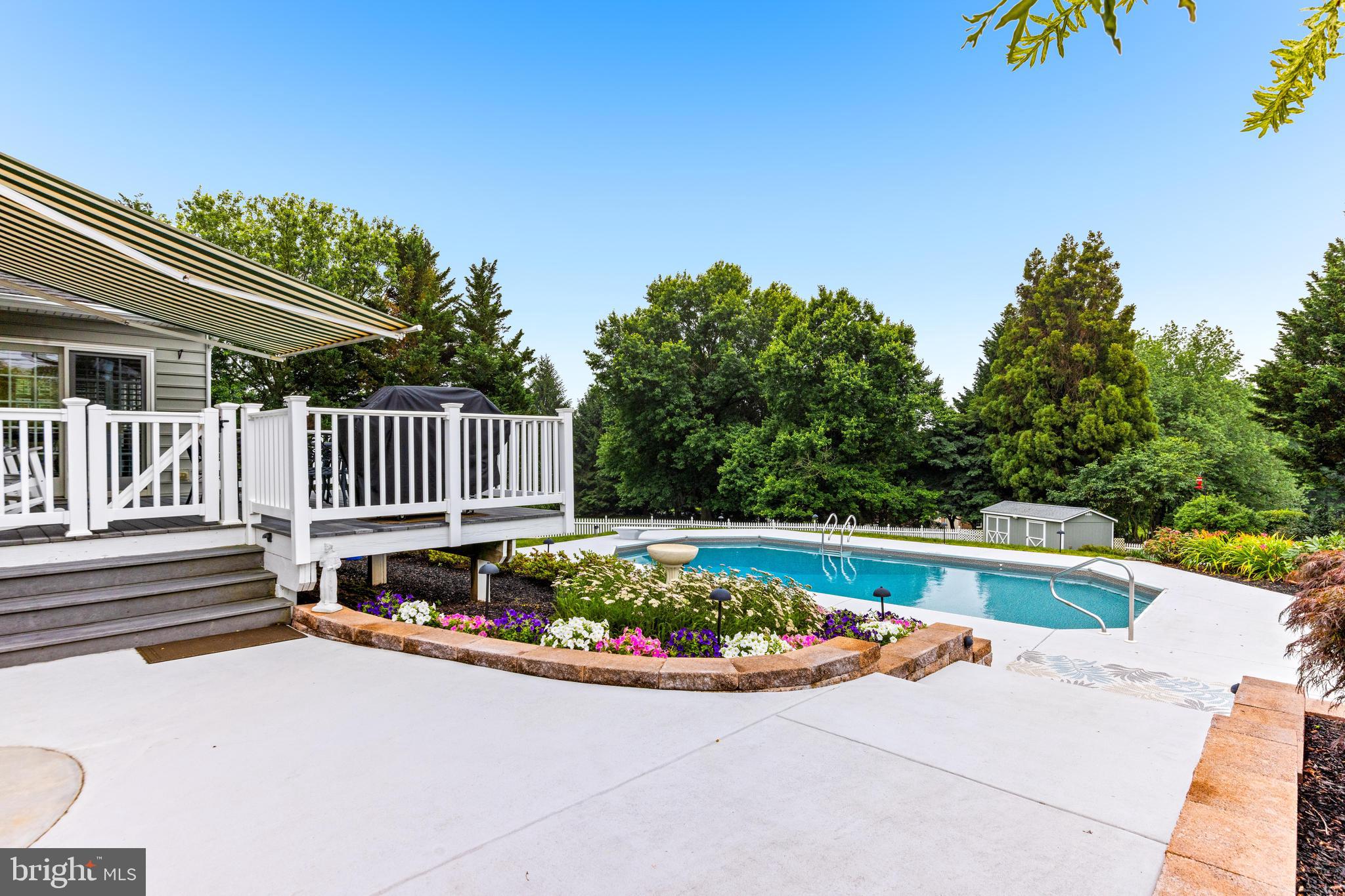 STANSBURY MANOR - Residential