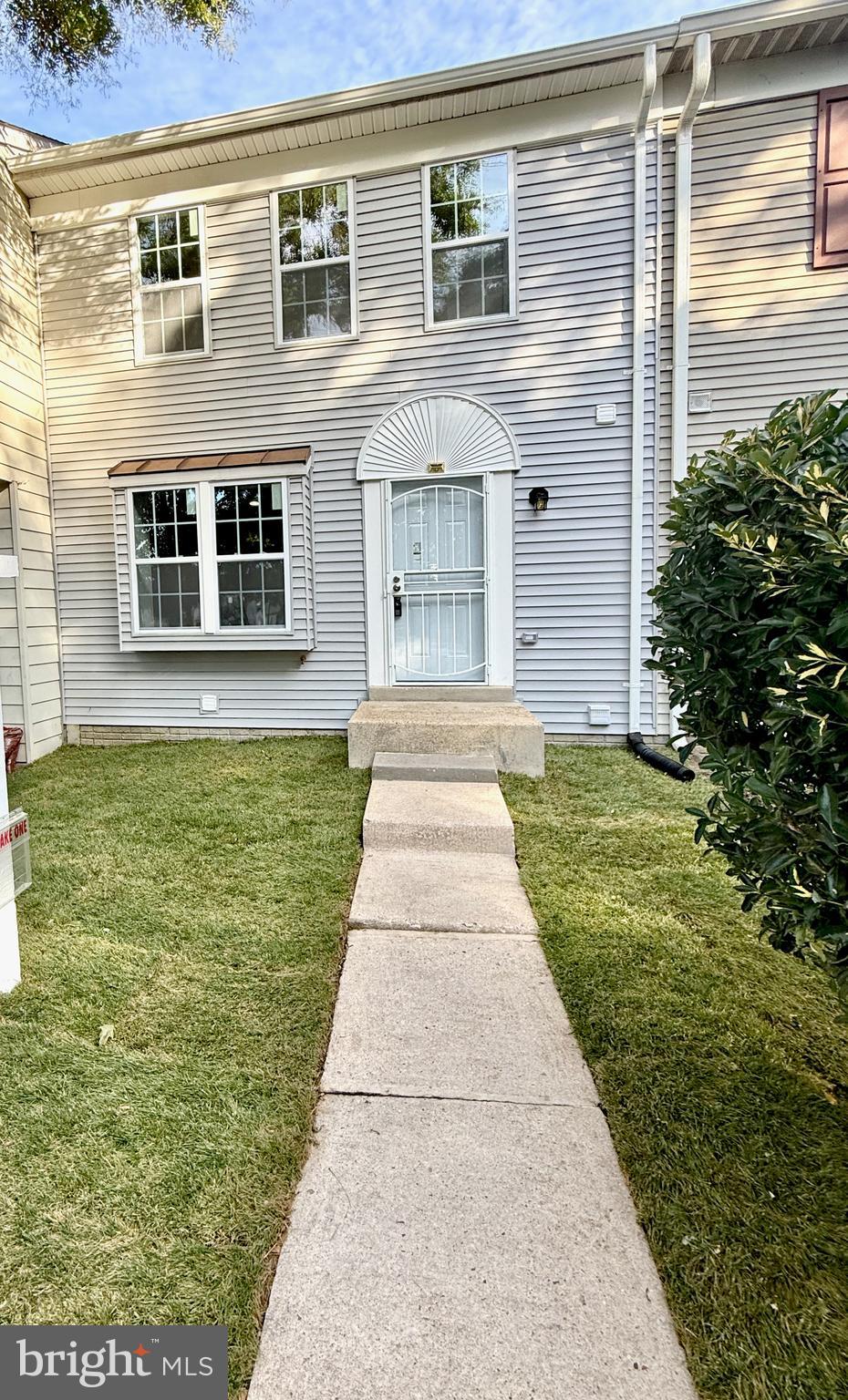 1021 HUNTSWORTH COURT