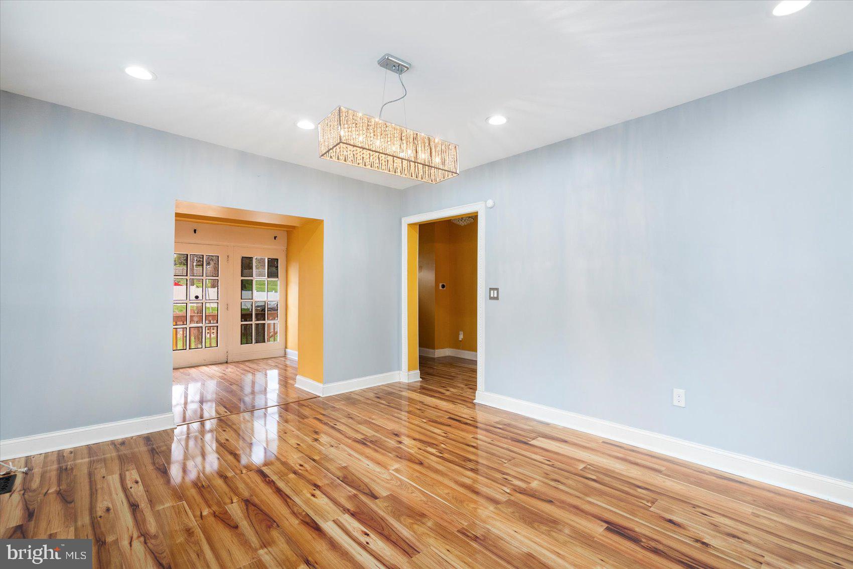 GREENSPRING - Residential