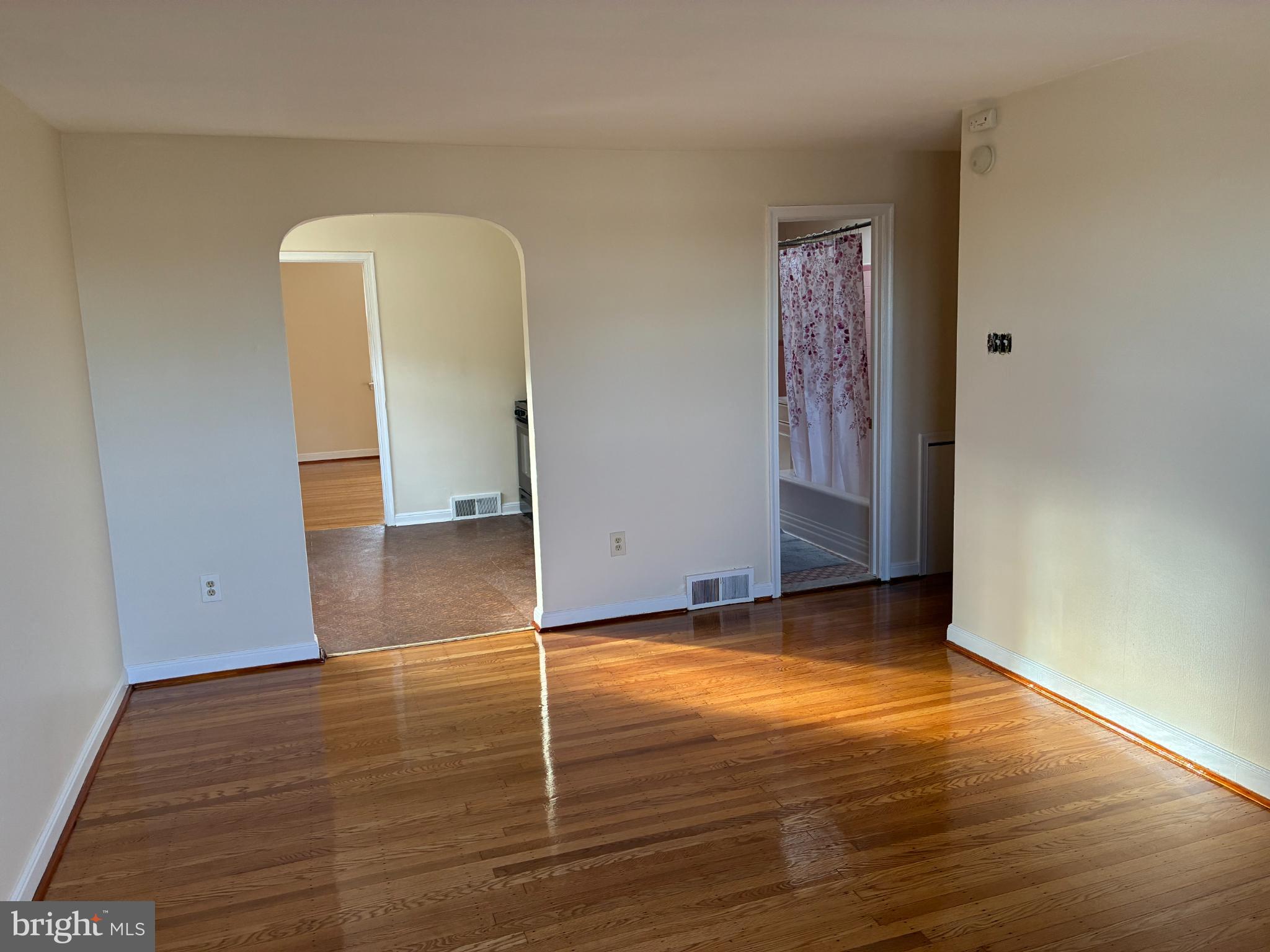 504 67TH AVENUE 2ND FLOOR
