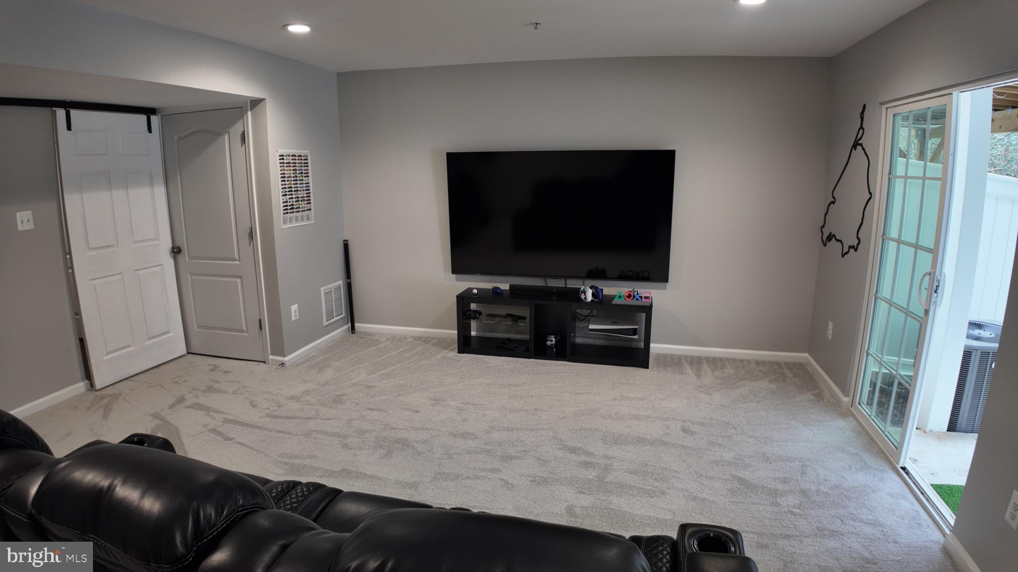 TANYARD SHORES - Residential