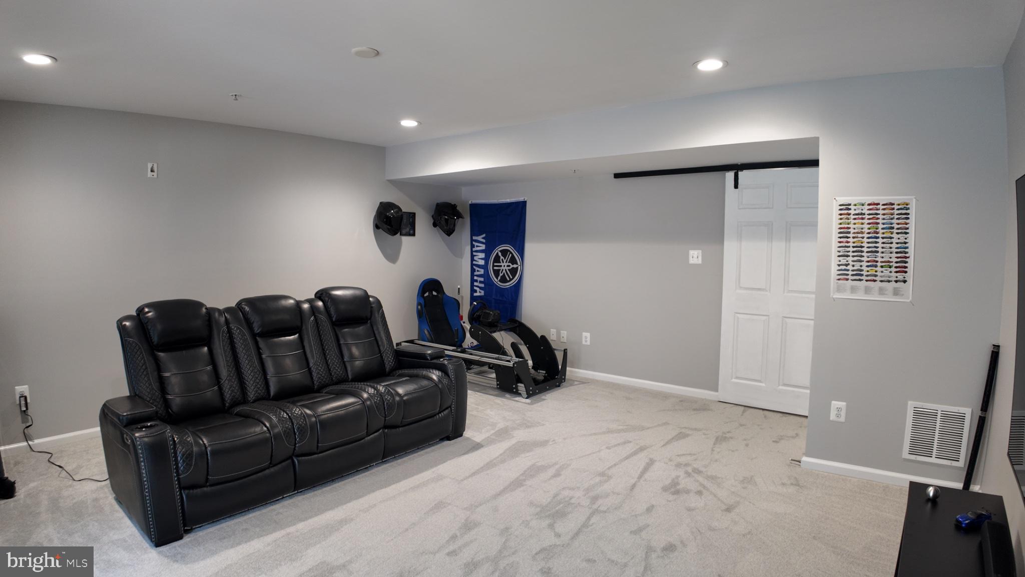 TANYARD SHORES - Residential