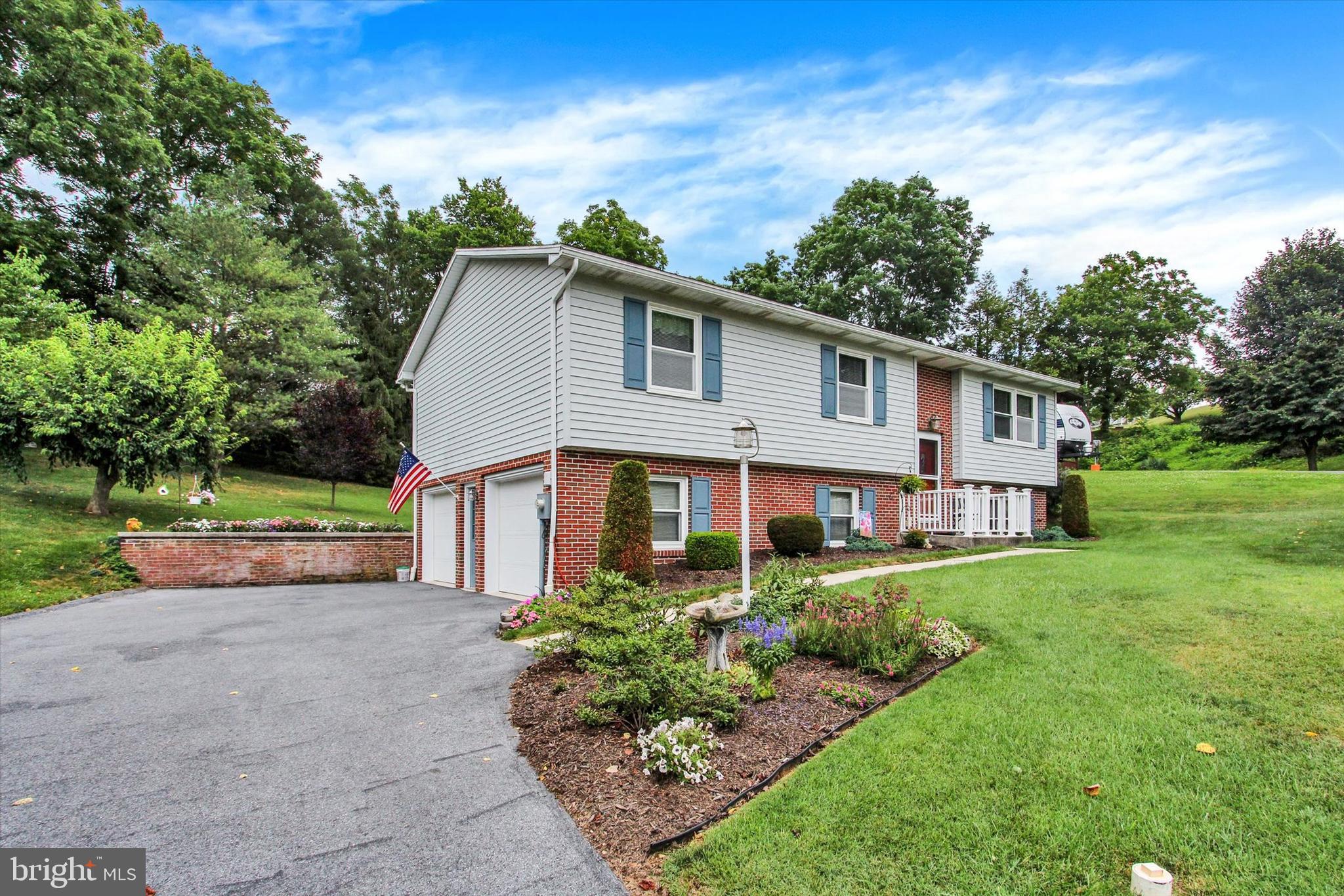 807 PINE GROVE DRIVE
