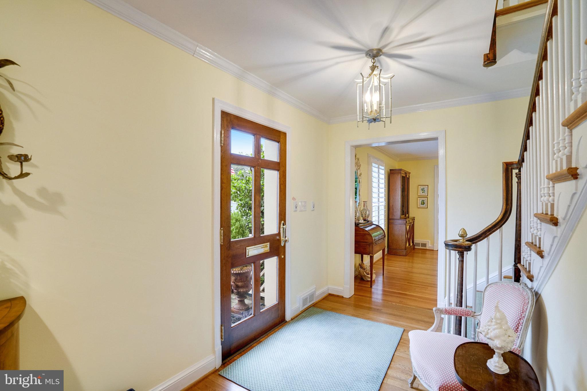 COUNTRY CLUB HILLS - Residential