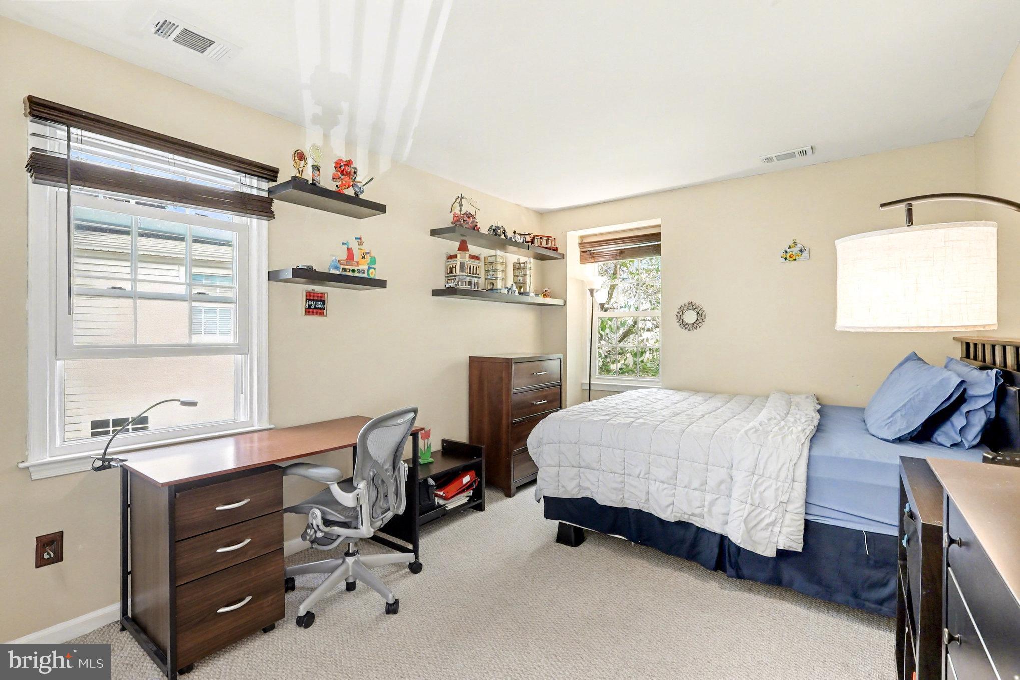 FRANKLIN GLEN - Residential