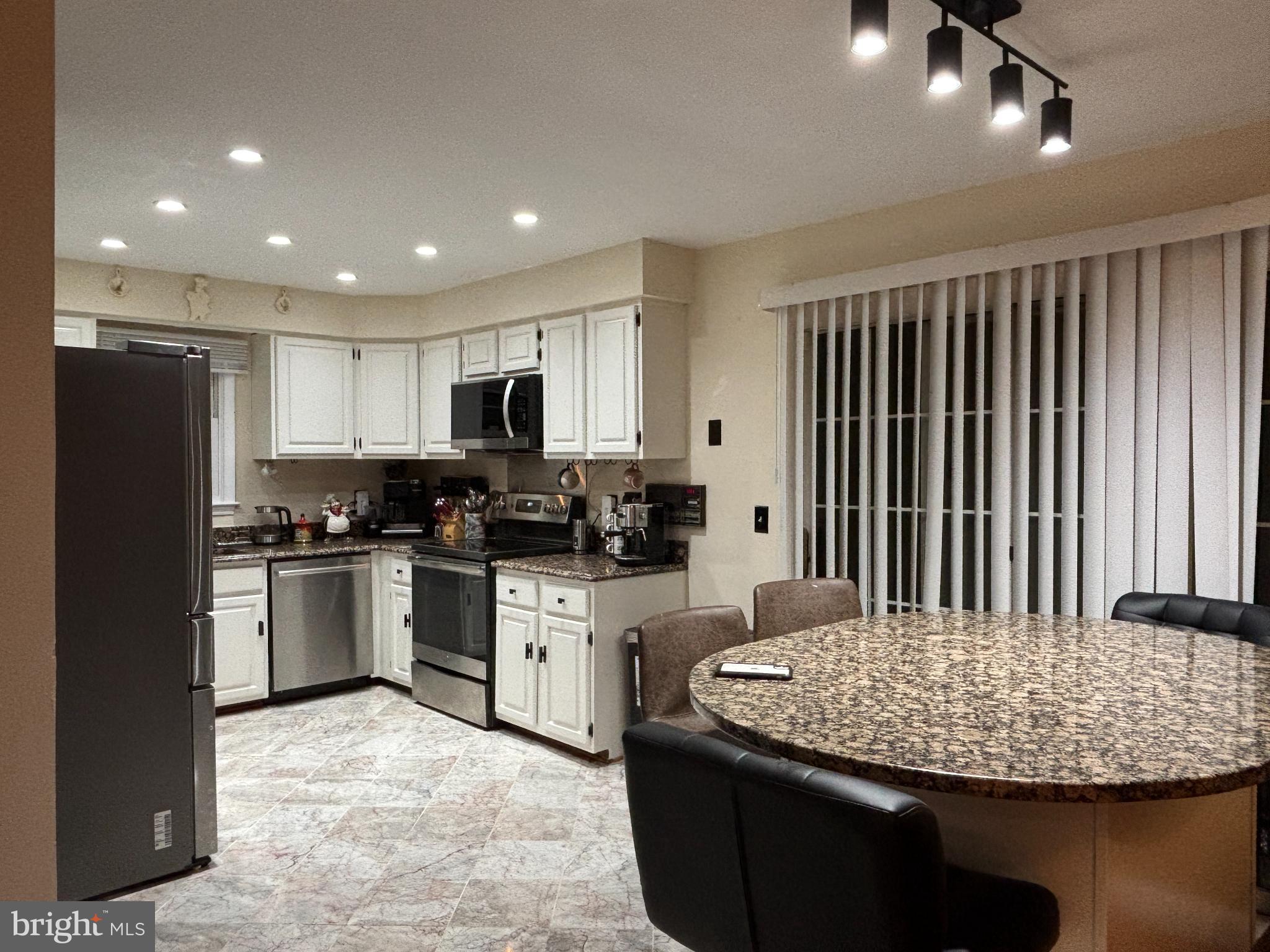 3606 CANOE BIRCH COURT