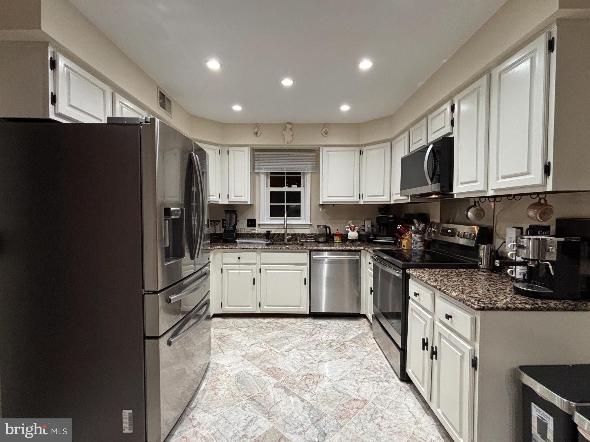 3606 CANOE BIRCH COURT