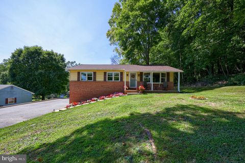Photo of 24 Debbie Lane, Pequea, PA 17565 (MLS # PALA2056954)