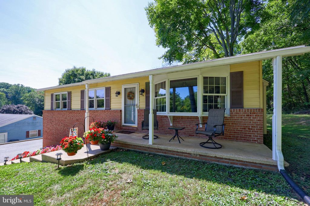 Photo of 24 Debbie Lane, Pequea, PA 17565 (MLS # PALA2056954)