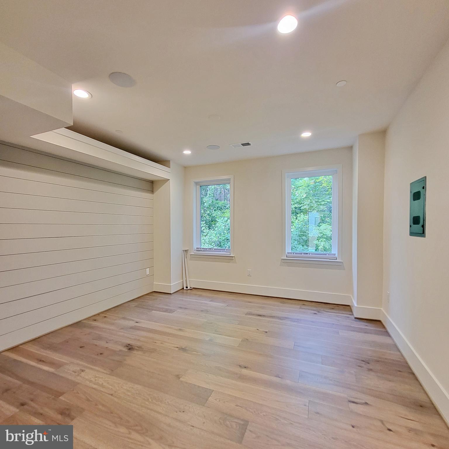NORTH CHEVY CHASE - Residential Lease